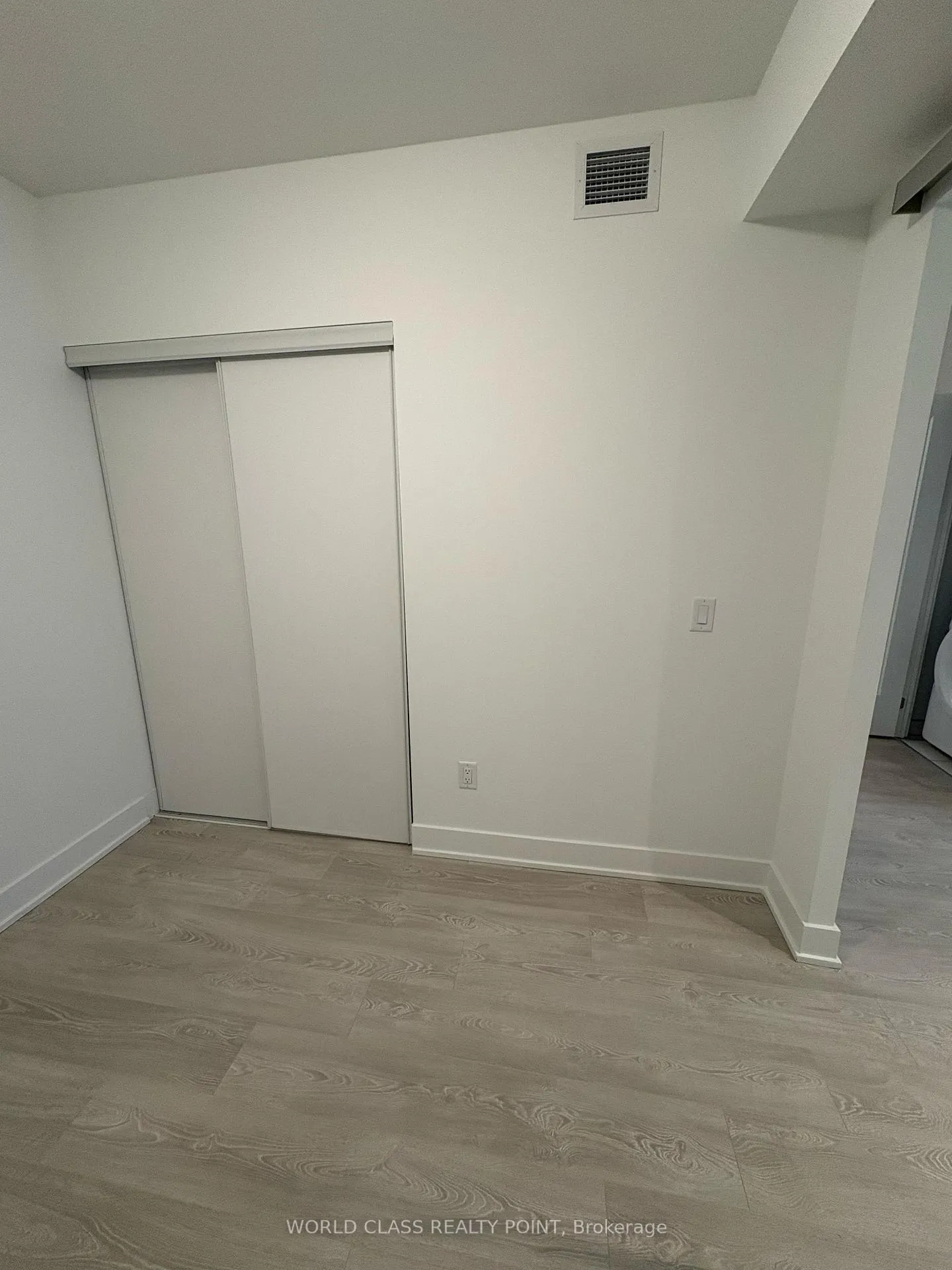 Photo 8 of Unit 321, 2545 SIMCOE St Street N, Oshawa, Windfields — HOMEH