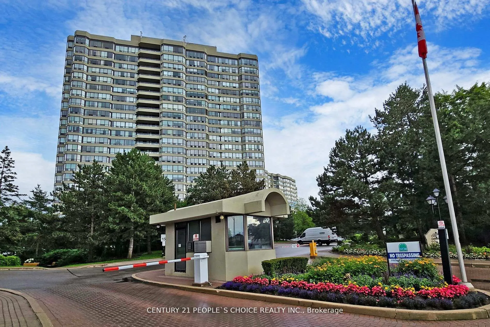 Photo 1 of Unit 1706, 24 Hanover Road, Brampton, Queen Street Corridor — HOMEH