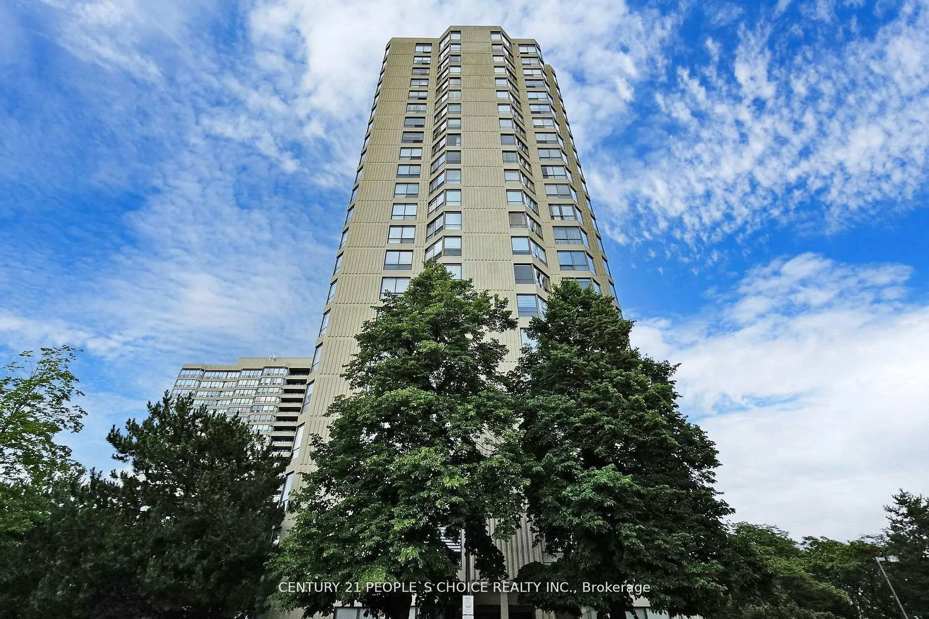 Photo 2 of Unit 1706, 24 Hanover Road, Brampton, Queen Street Corridor — HOMEH