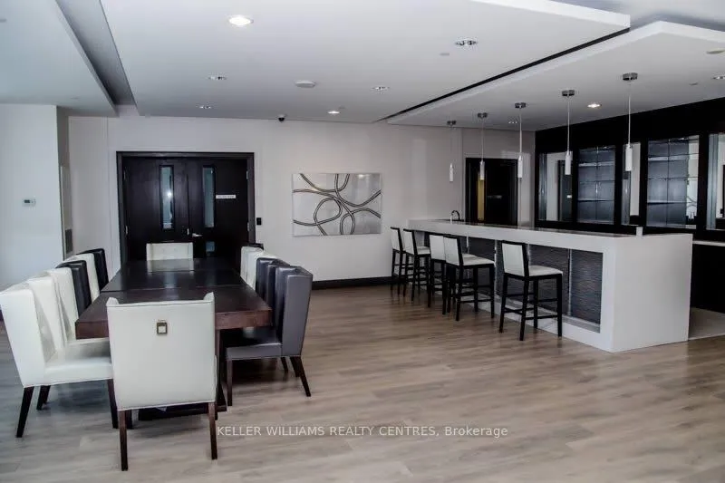 Photo 10 of Unit 923, 7161 Yonge Street S, Markham, Grandview — HOMEH