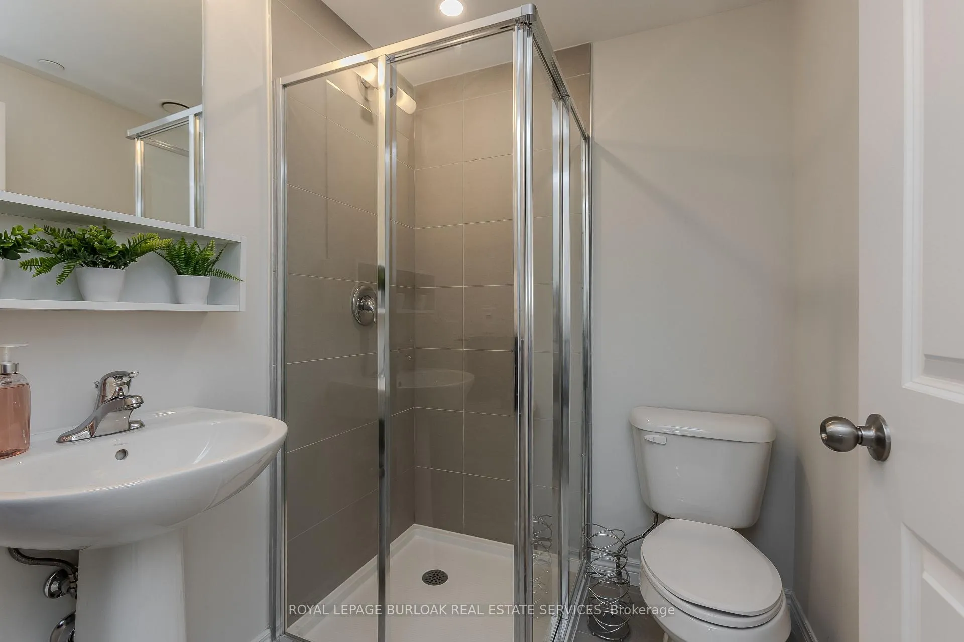 Photo 33 of Unit 710, 2750 King Street E, Hamilton, Gershome — HOMEH