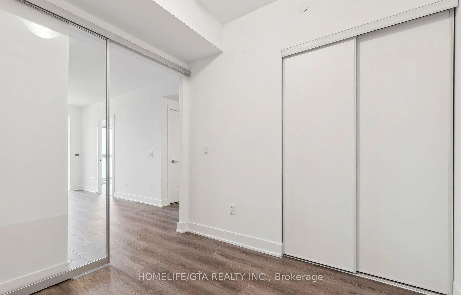 Photo 6 of Unit 404, 2545 Simcoe Street N, Oshawa, Windfields — HOMEH