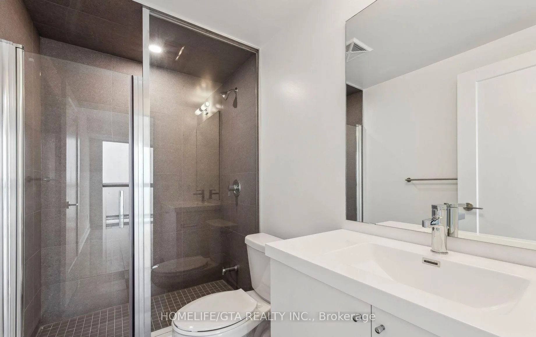 Photo 8 of Unit 404, 2545 Simcoe Street N, Oshawa, Windfields — HOMEH