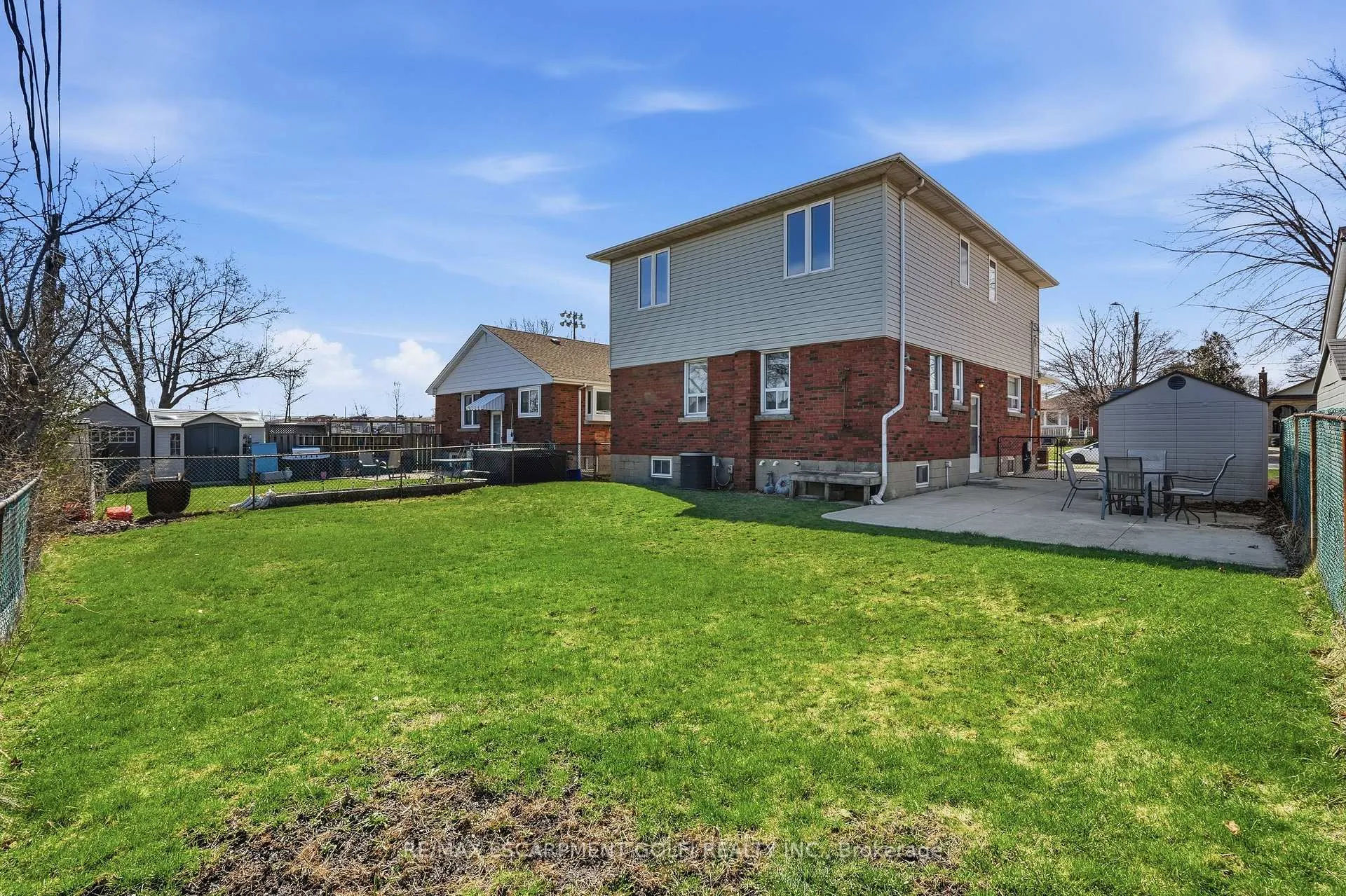 Photo 31 of 31 Sheridan Drive, Hamilton, Hill Park — HOMEH