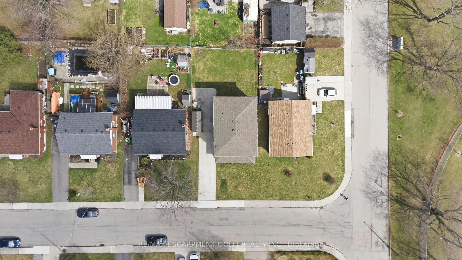 Photo 35 of 31 Sheridan Drive, Hamilton, Hill Park — HOMEH