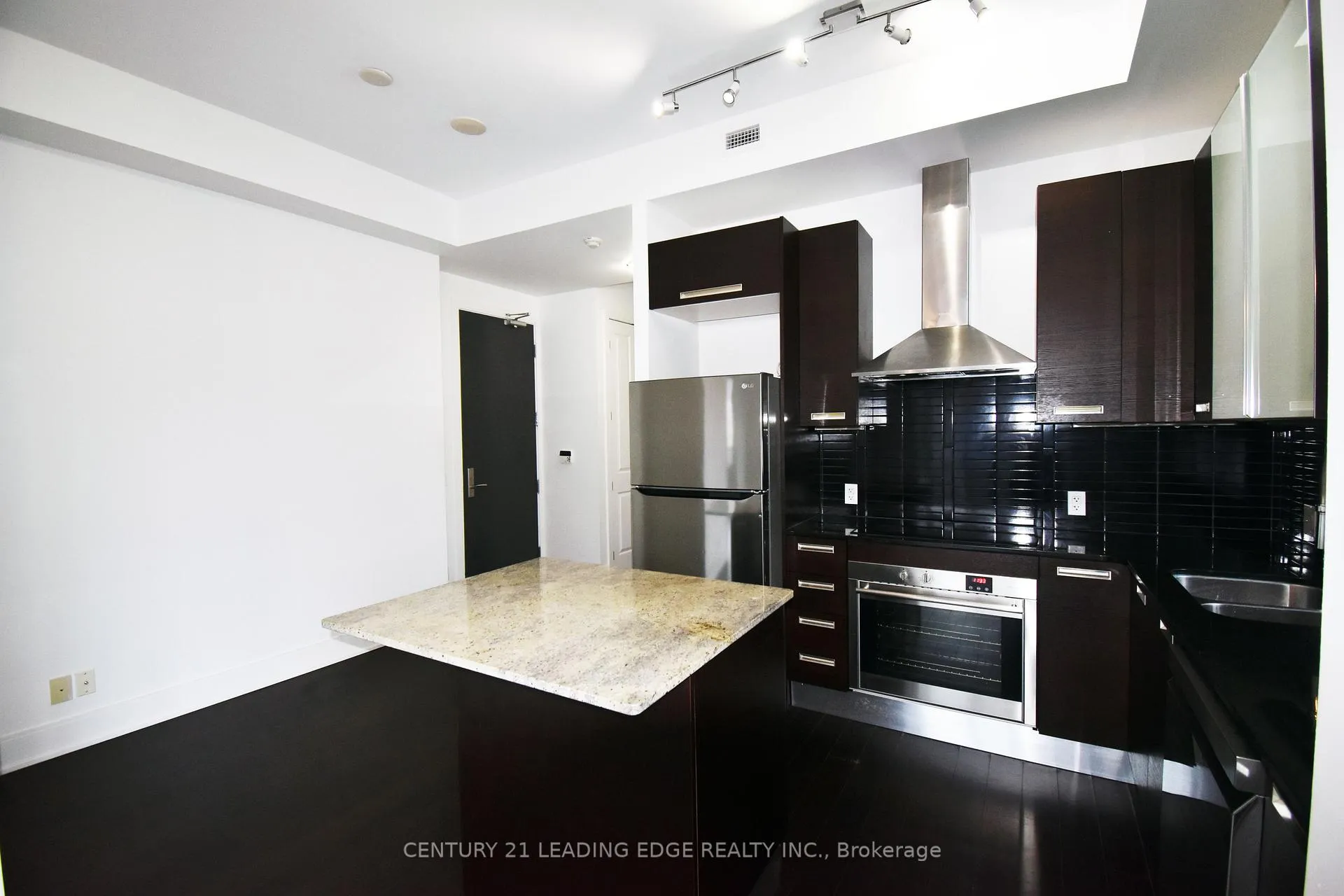 Photo 7 of Unit 1503, 21 Balmuto Street, Toronto, Bay Street Corridor — HOMEH