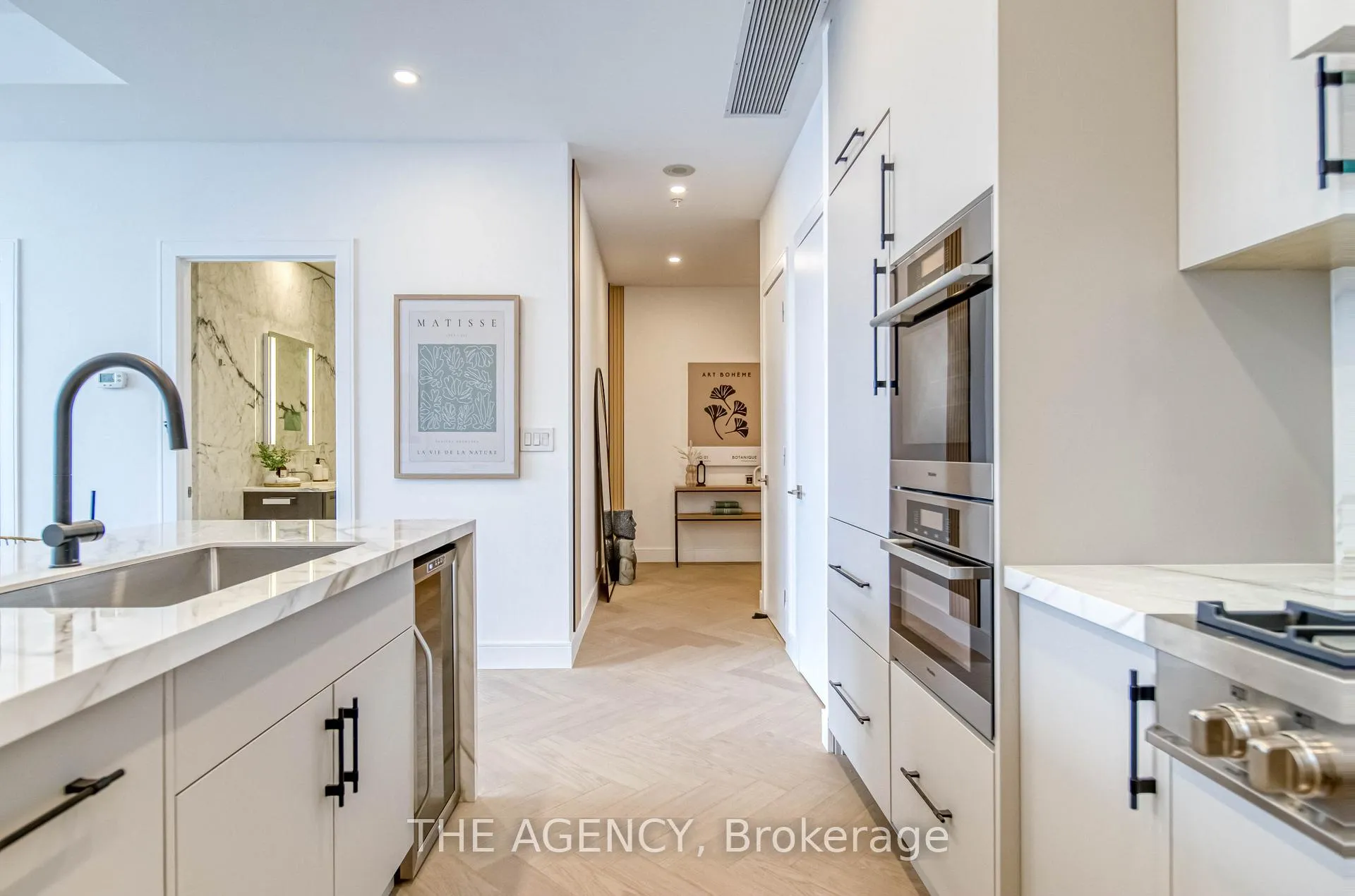 Photo 12 of Unit 5005, 180 University Avenue, Toronto, Bay Street Corridor — HOMEH
