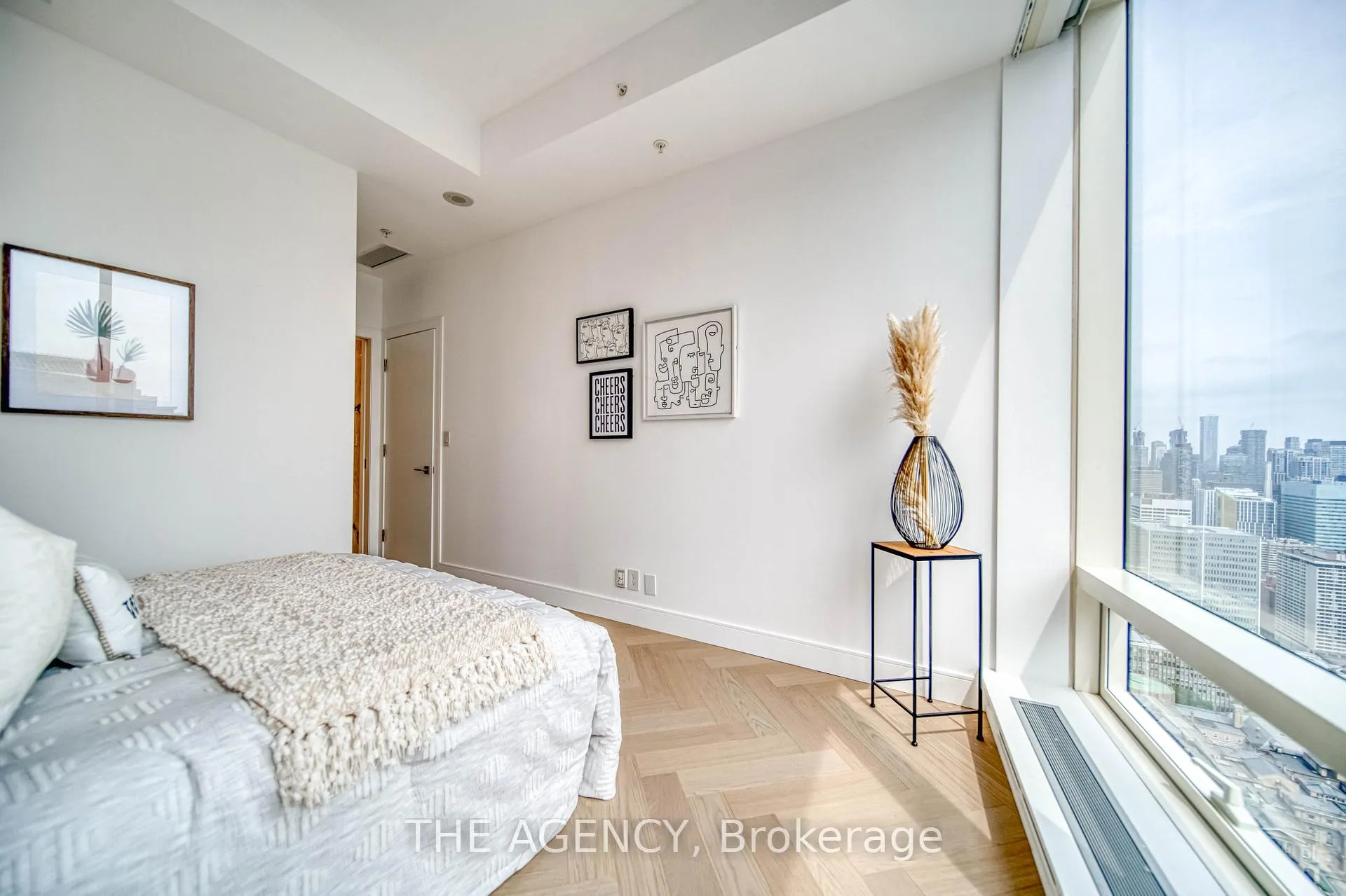Photo 32 of Unit 5005, 180 University Avenue, Toronto, Bay Street Corridor — HOMEH