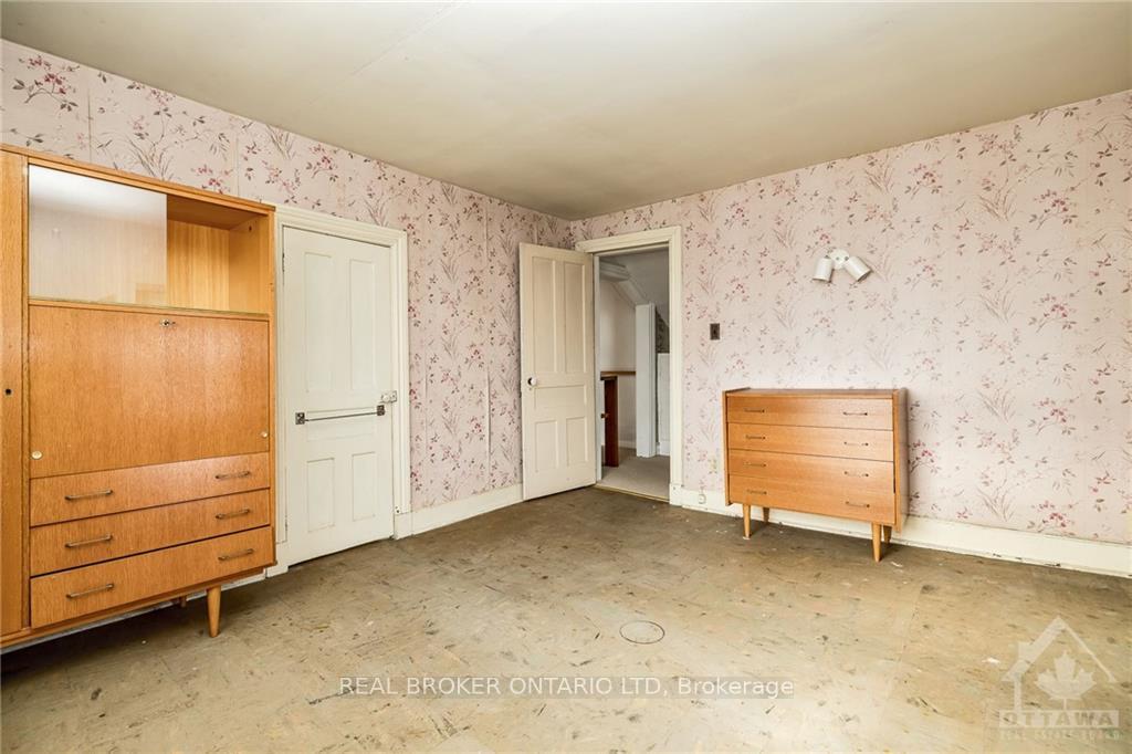 Photo 18 of 25 High Street, Carleton Place — HOMEH