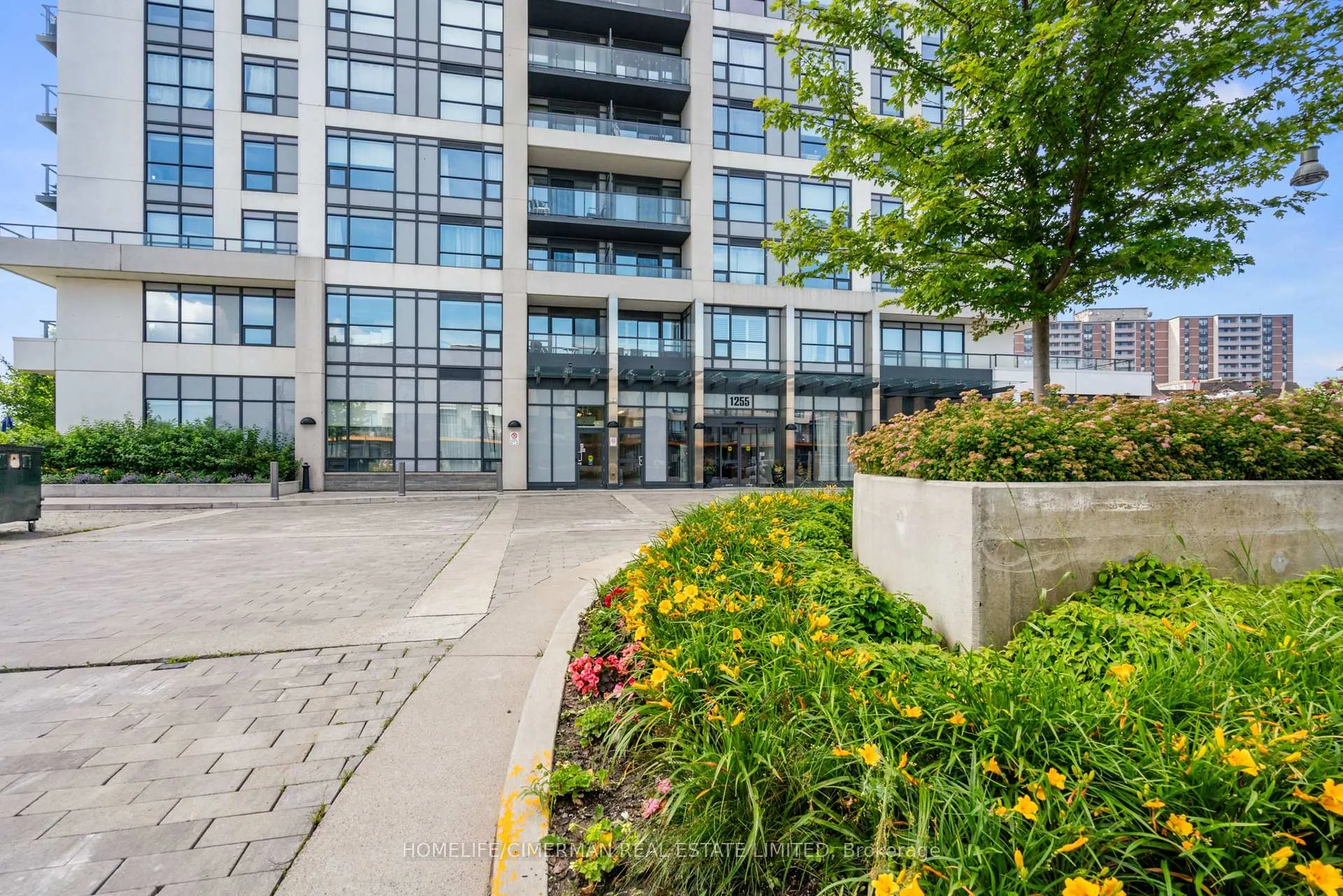 Photo 3 of Unit 1809, 1255 Bayly Street, Pickering, Bay Ridges — HOMEH