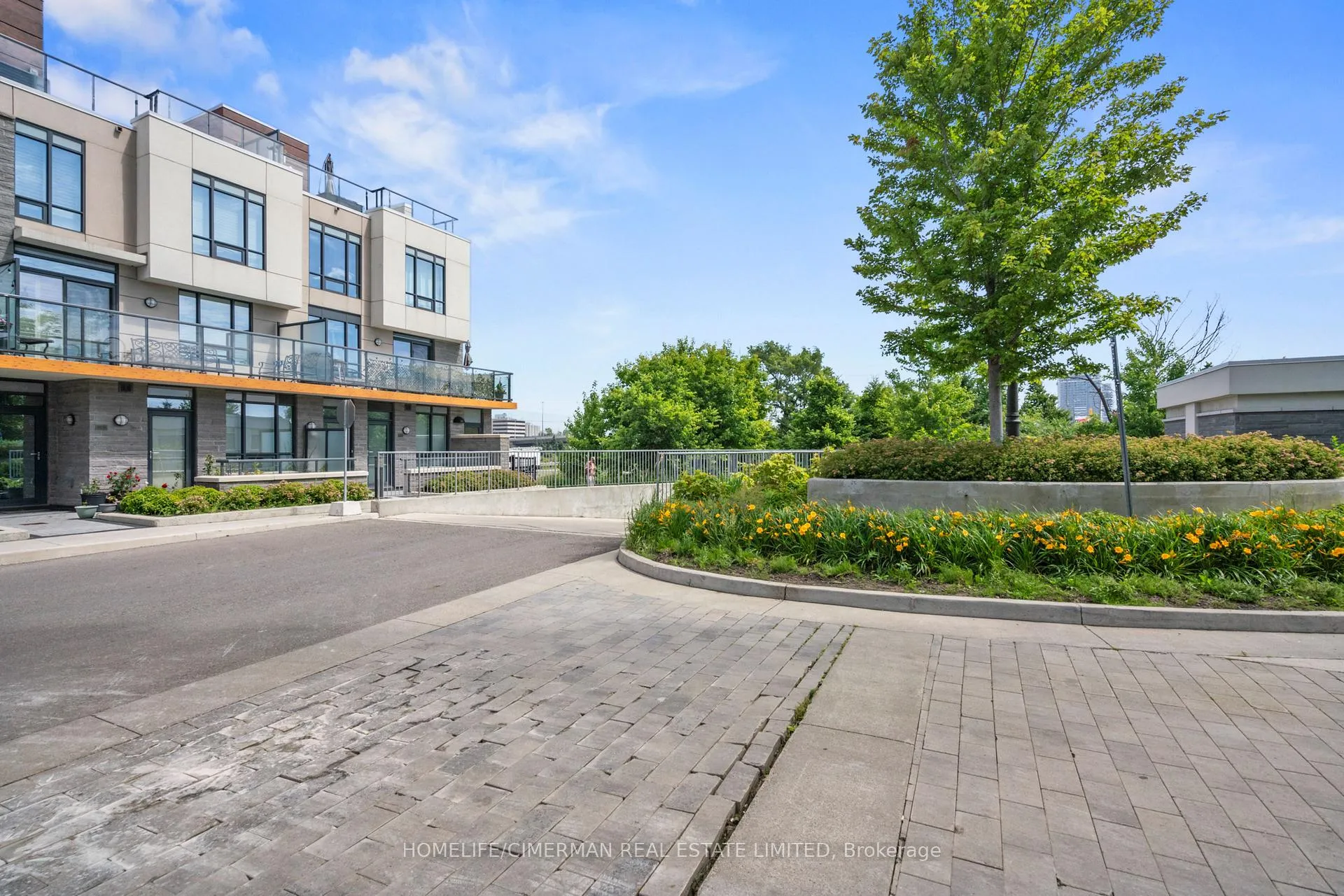 Photo 5 of Unit 1809, 1255 Bayly Street, Pickering, Bay Ridges — HOMEH