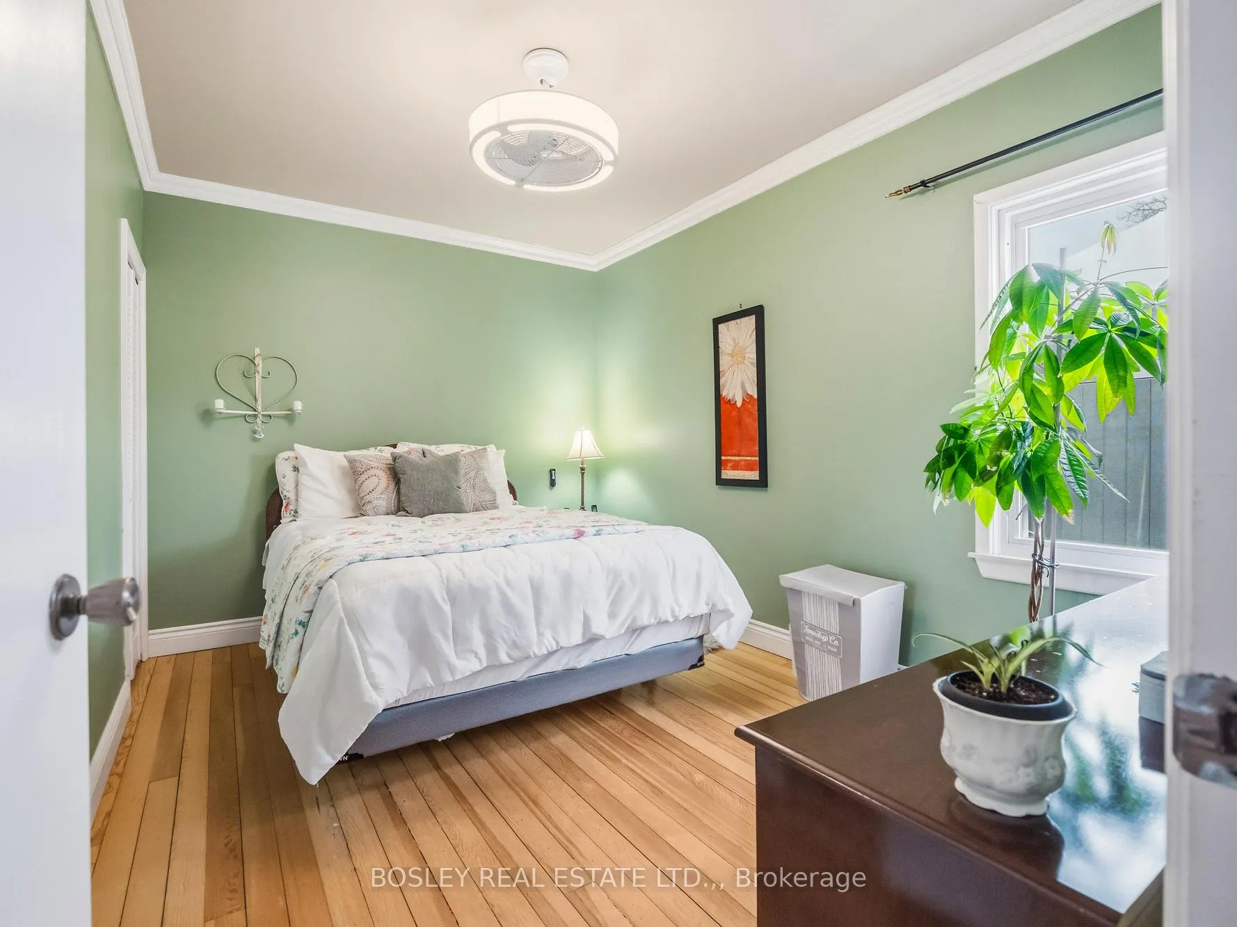 Photo 12 of 167 Main Street, St. Catharines, Port Dalhousie — HOMEH