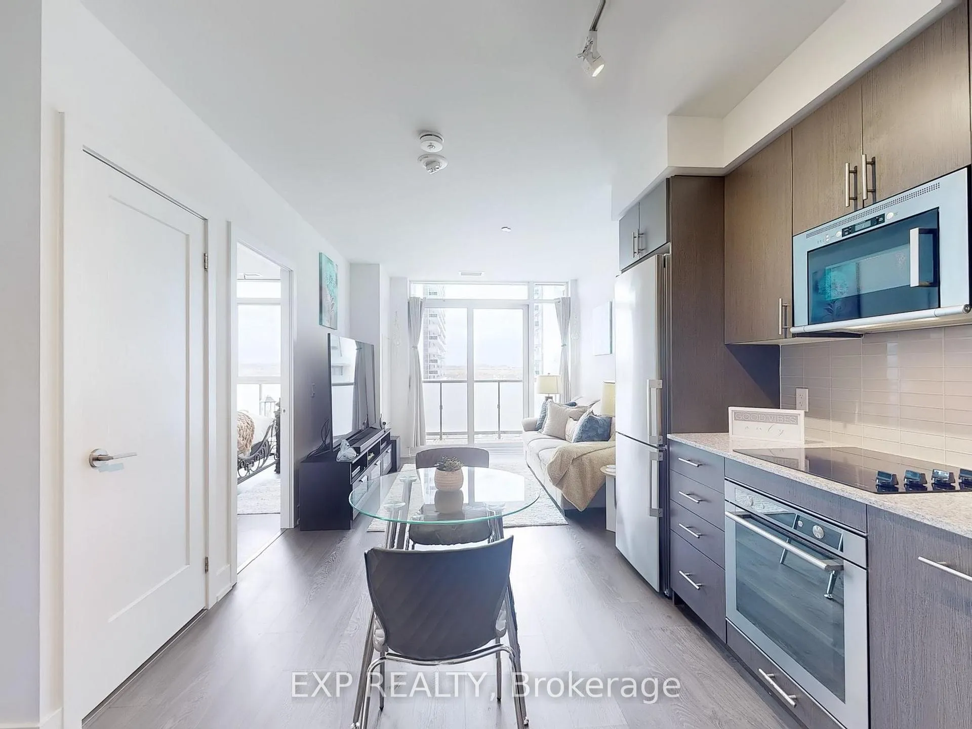 Photo 4 of Unit 712, 2550 Simcoe Street N, Oshawa, Windfields — HOMEH