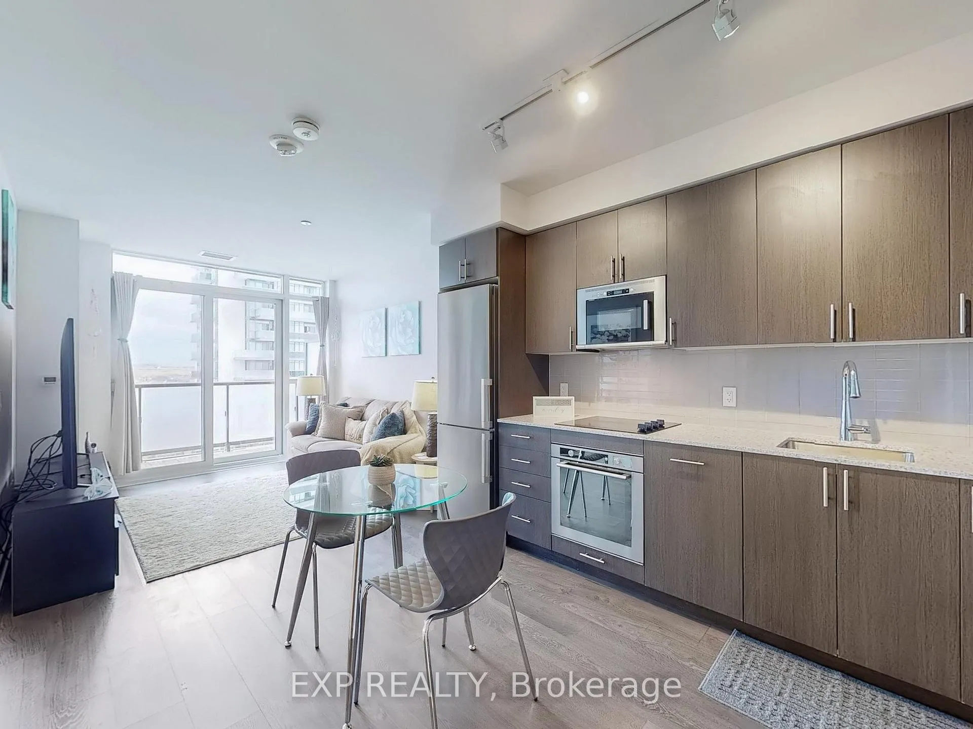 Photo 5 of Unit 712, 2550 Simcoe Street N, Oshawa, Windfields — HOMEH