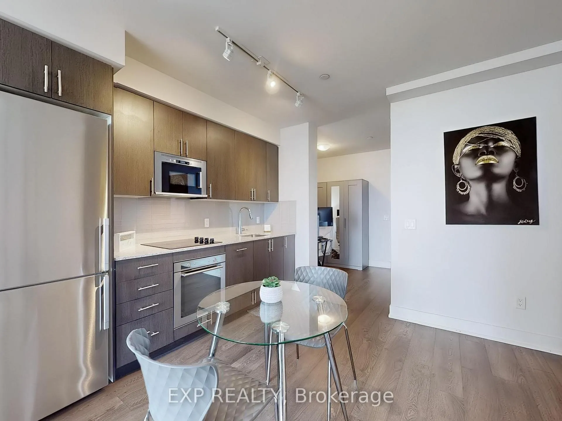 Photo 7 of Unit 712, 2550 Simcoe Street N, Oshawa, Windfields — HOMEH