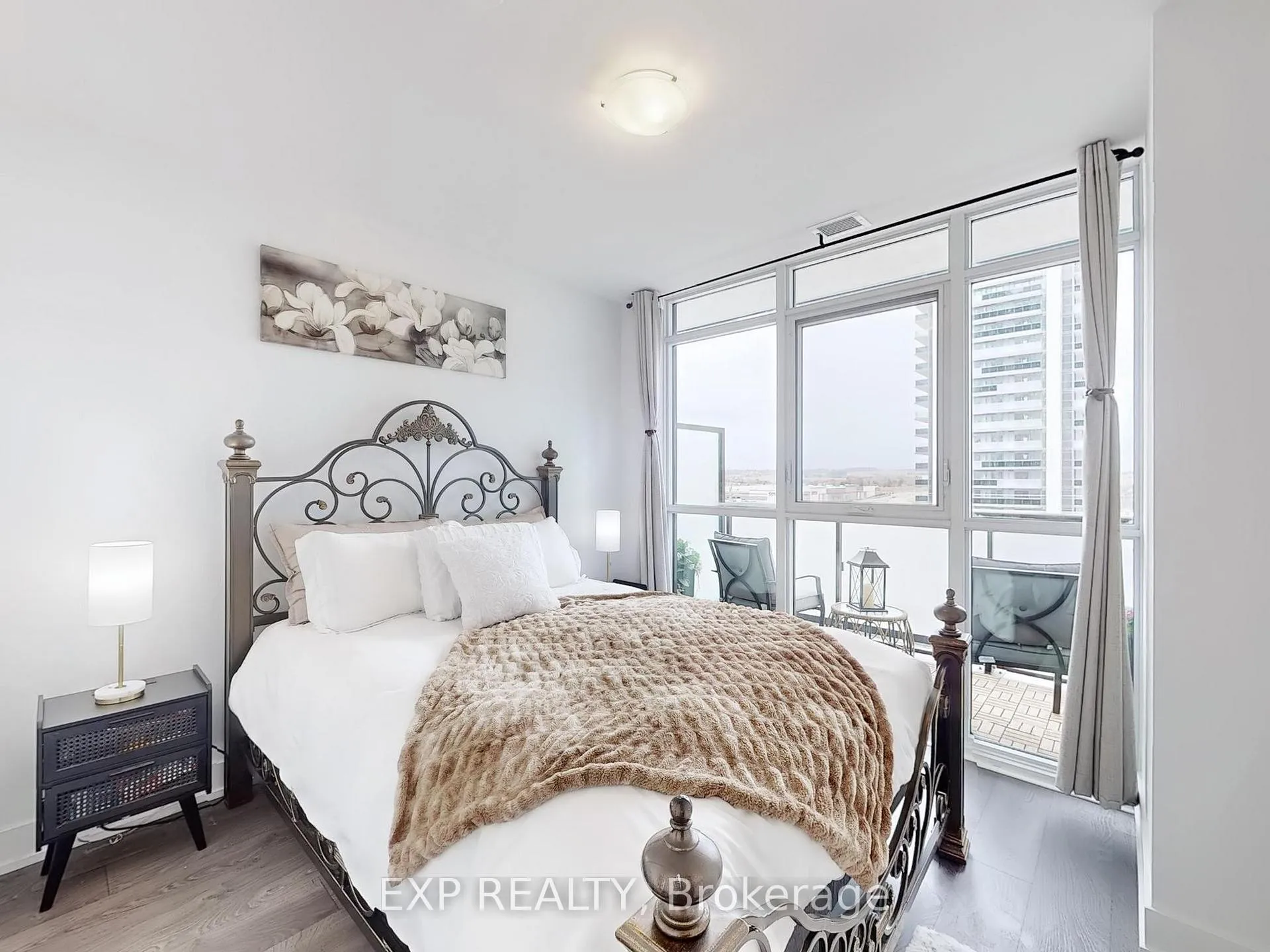 Photo 10 of Unit 712, 2550 Simcoe Street N, Oshawa, Windfields — HOMEH