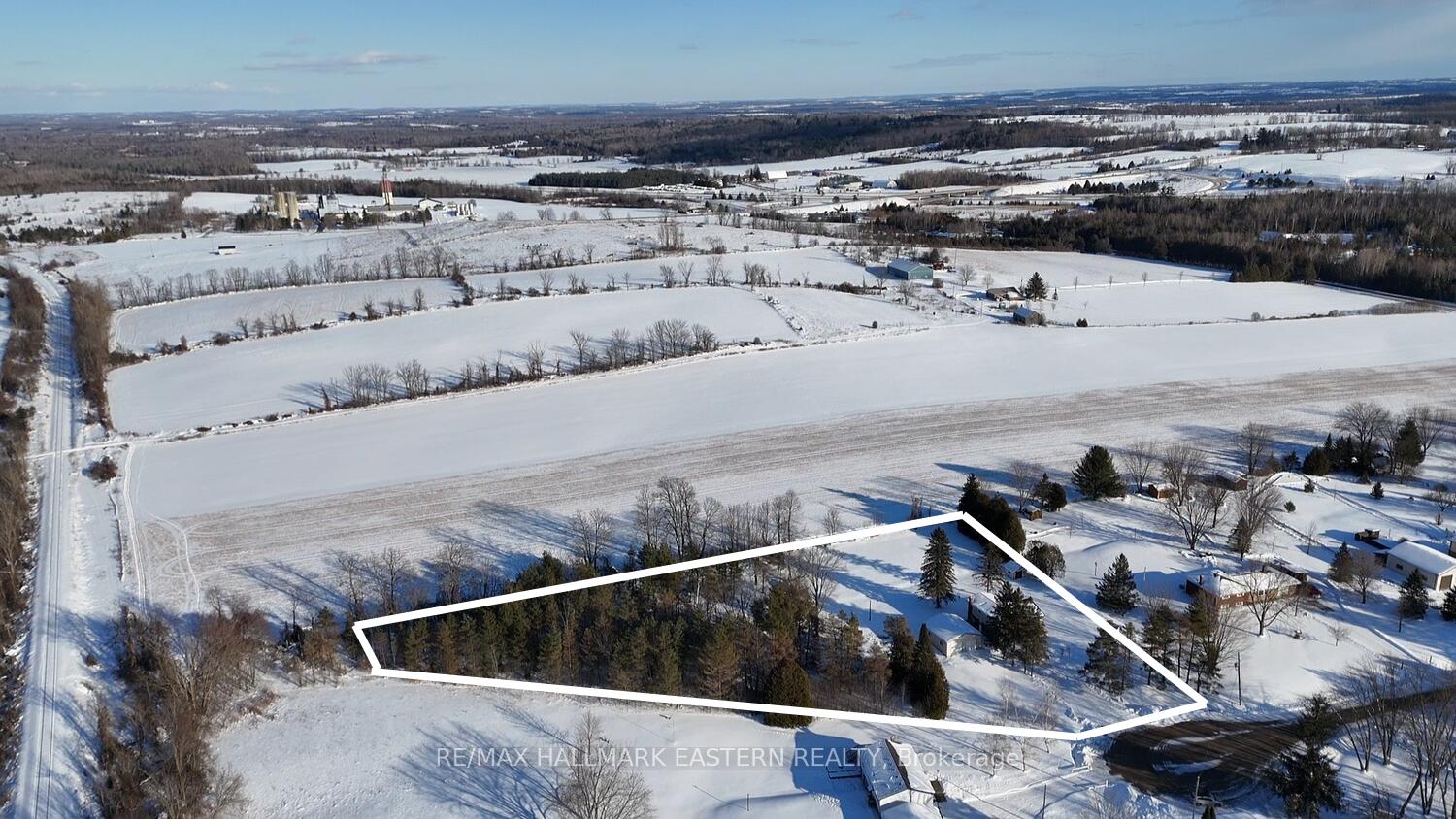 Photo 3 of 1387 Vista Crescent, Cavan Monaghan, Cavan Twp — HOMEH