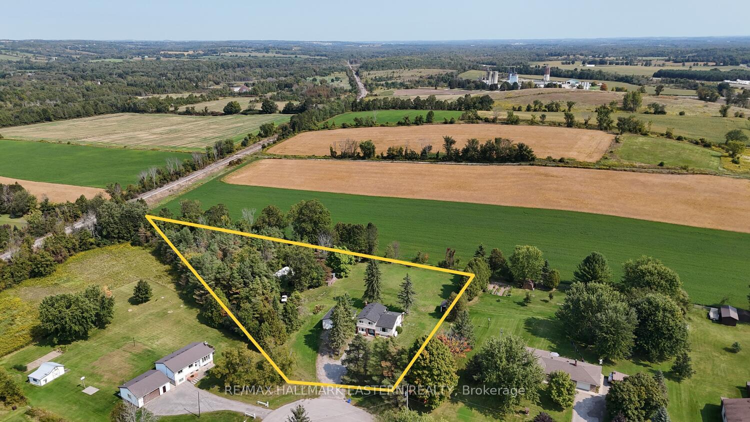 Photo 9 of 1387 Vista Crescent, Cavan Monaghan, Cavan Twp — HOMEH