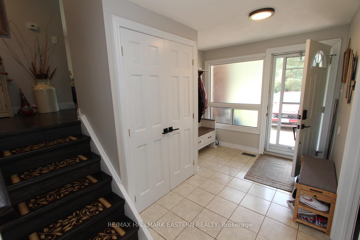 Photo 13 of 1387 Vista Crescent, Cavan Monaghan, Cavan Twp — HOMEH