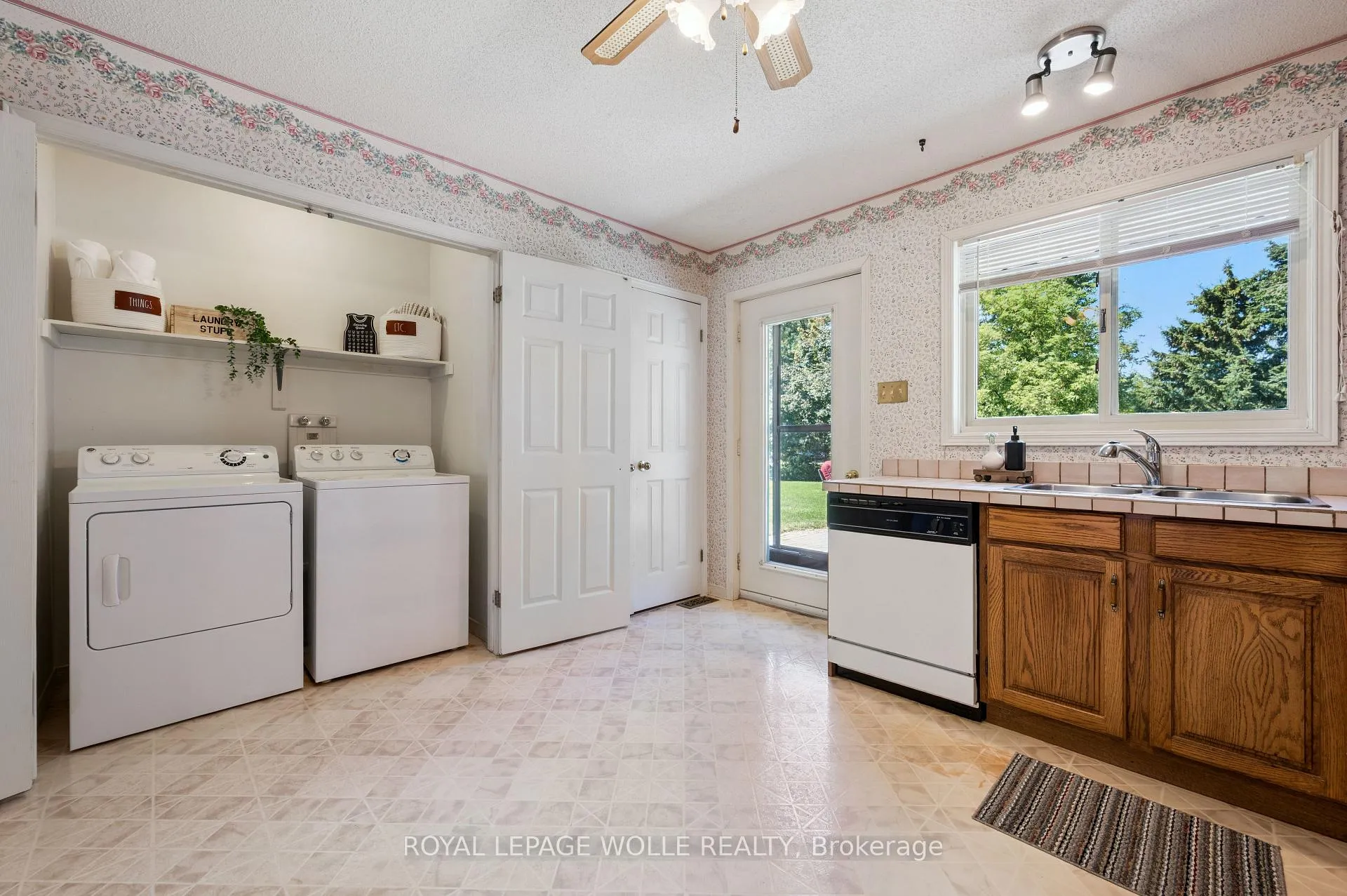 Photo 13 of Unit #2, 1080 Isabella Street, Wellesley — HOMEH