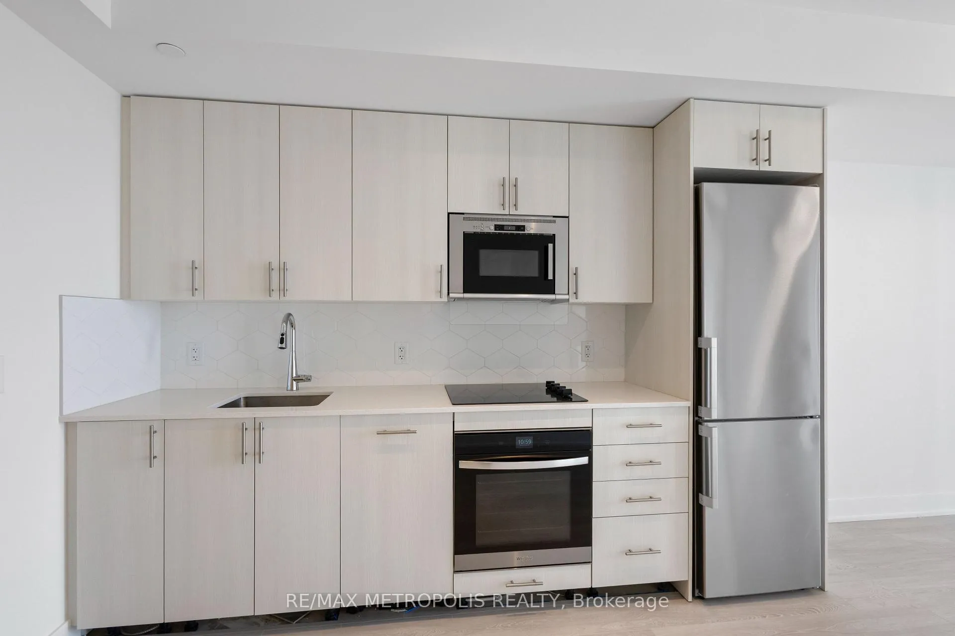 Photo 2 of Unit 1411, 2545 Simcoe Street N, Oshawa, Windfields — HOMEH