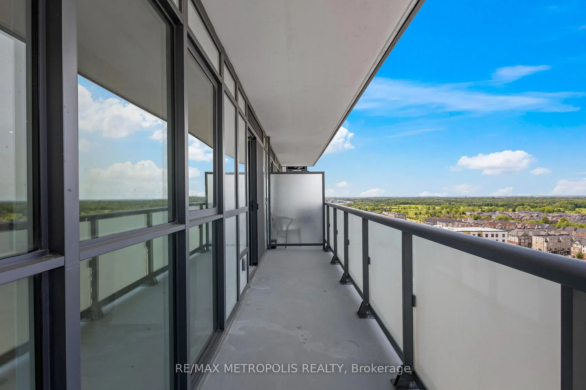 Photo 18 of Unit 1411, 2545 Simcoe Street N, Oshawa, Windfields — HOMEH