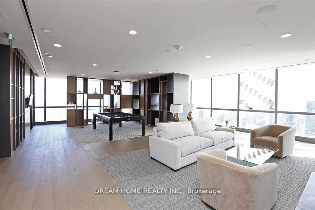 Photo 10 of Unit 810, 7 grenville Street, Toronto, Bay Street Corridor — HOMEH