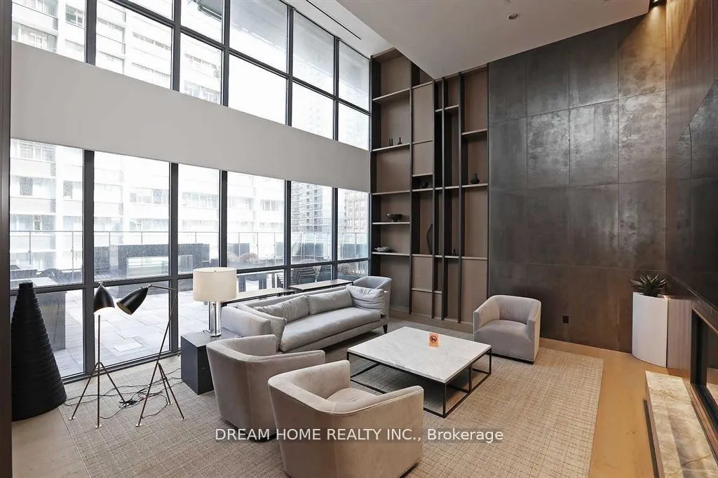 Photo 11 of Unit 810, 7 grenville Street, Toronto, Bay Street Corridor — HOMEH