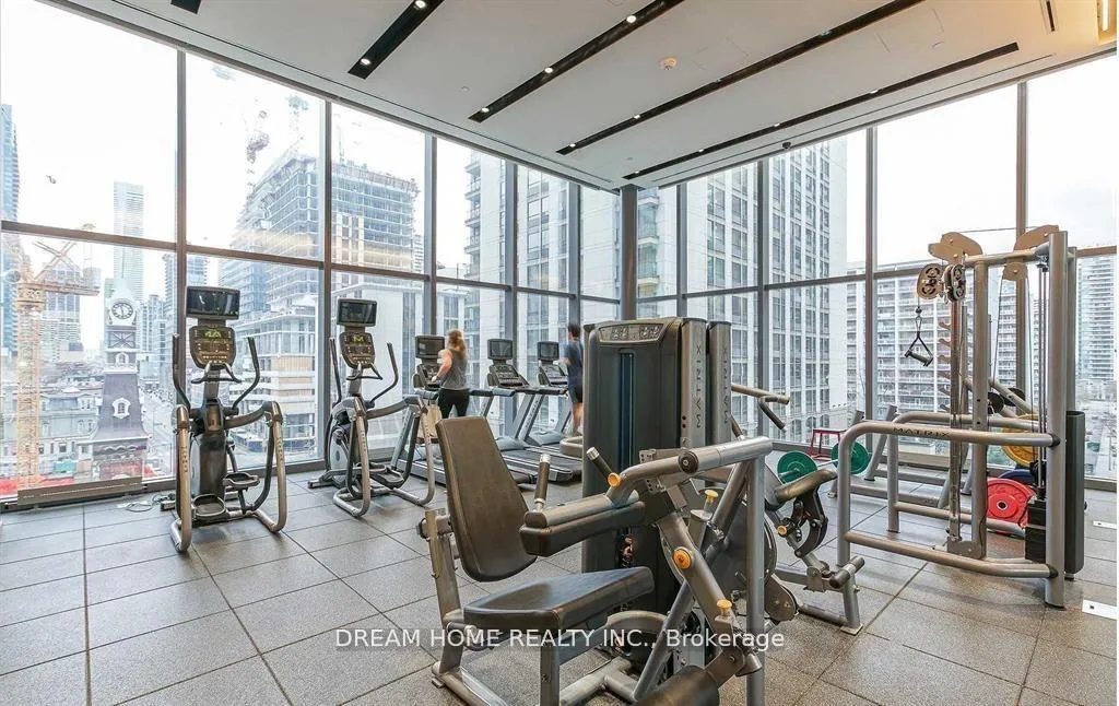 Photo 13 of Unit 810, 7 grenville Street, Toronto, Bay Street Corridor — HOMEH