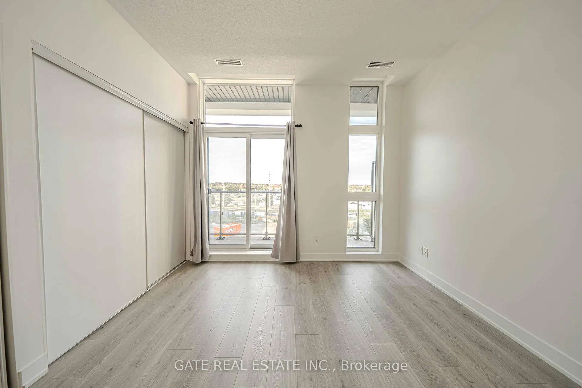 Photo 13 of Unit 503, 1 Climo Lane, Markham, Wismer — HOMEH