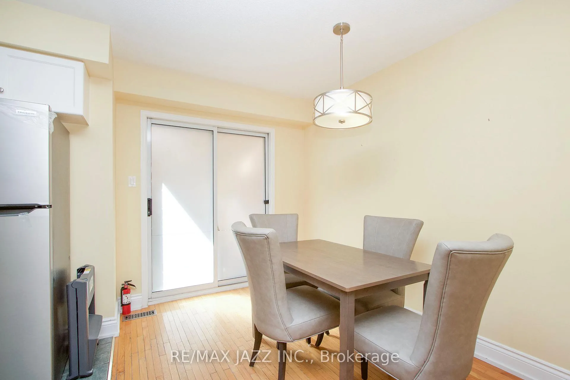 Photo 9 of Unit 39, 811 Wilson Road N, Oshawa, Pinecrest — HOMEH