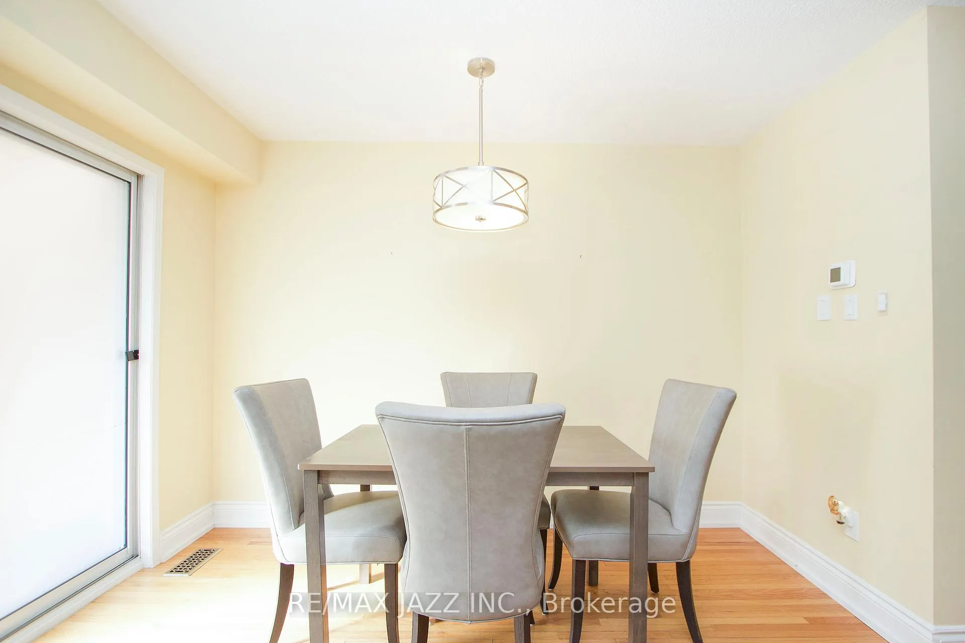 Photo 12 of Unit 39, 811 Wilson Road N, Oshawa, Pinecrest — HOMEH