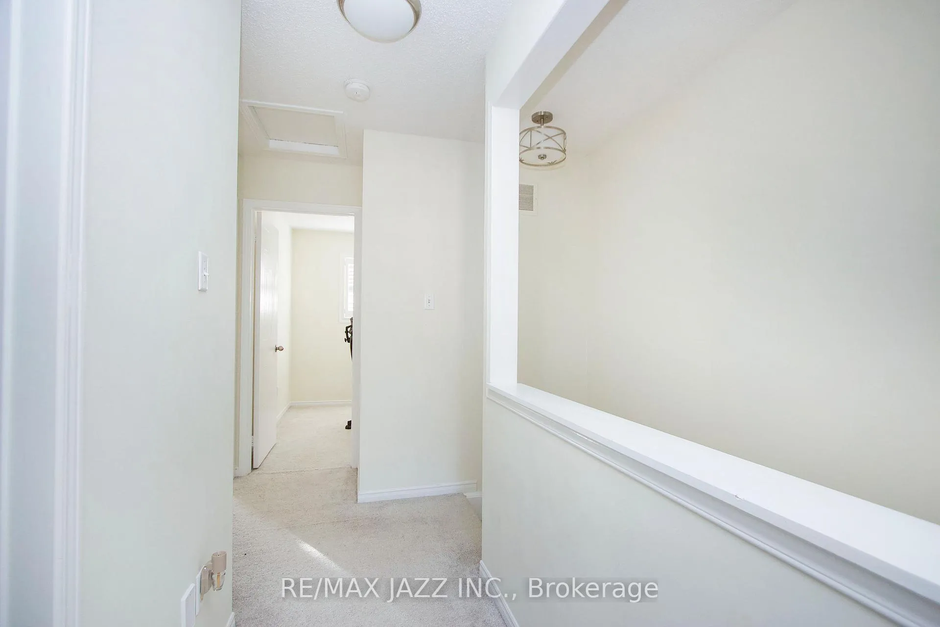 Photo 13 of Unit 39, 811 Wilson Road N, Oshawa, Pinecrest — HOMEH