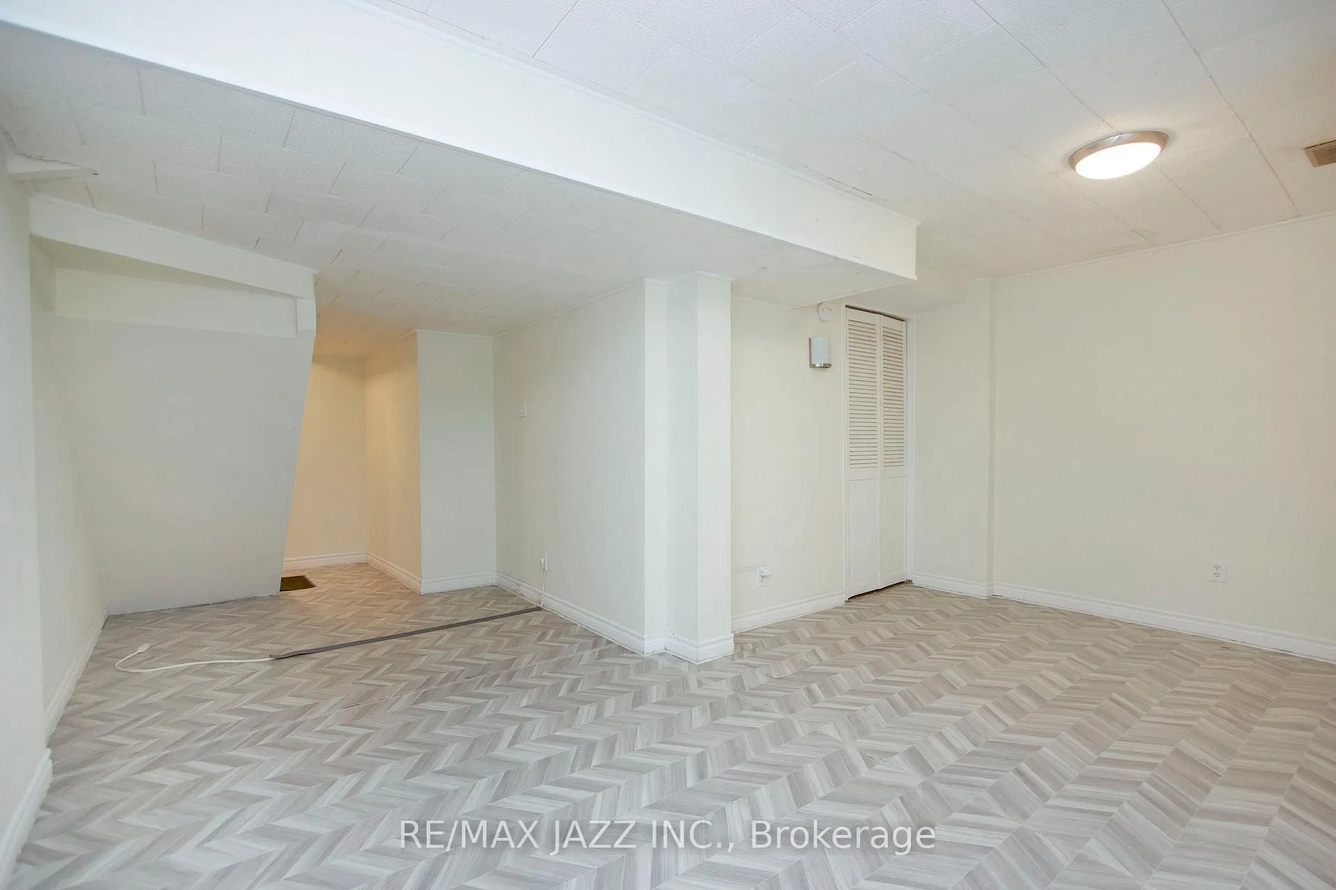 Photo 15 of Unit 39, 811 Wilson Road N, Oshawa, Pinecrest — HOMEH