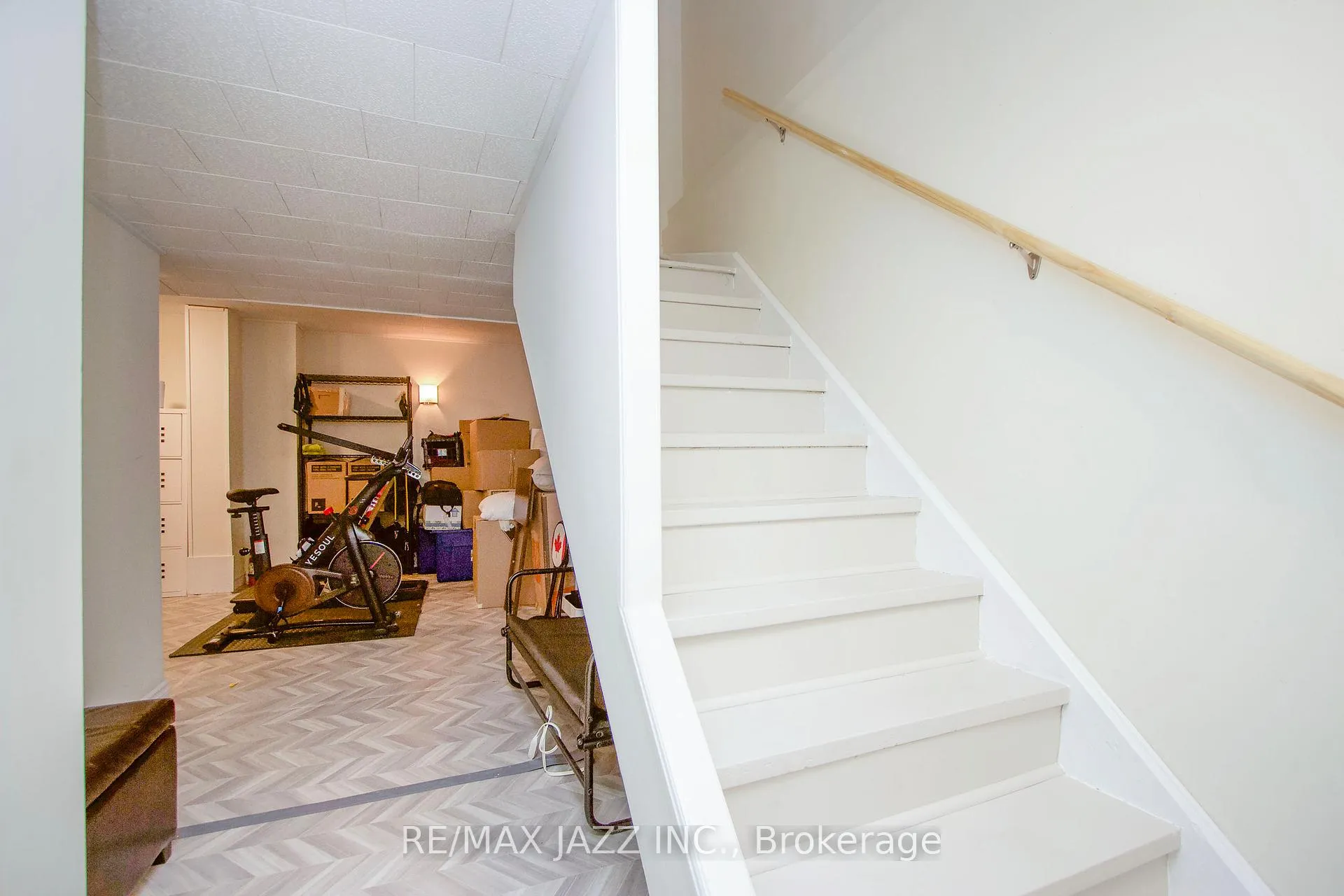 Photo 19 of Unit 39, 811 Wilson Road N, Oshawa, Pinecrest — HOMEH