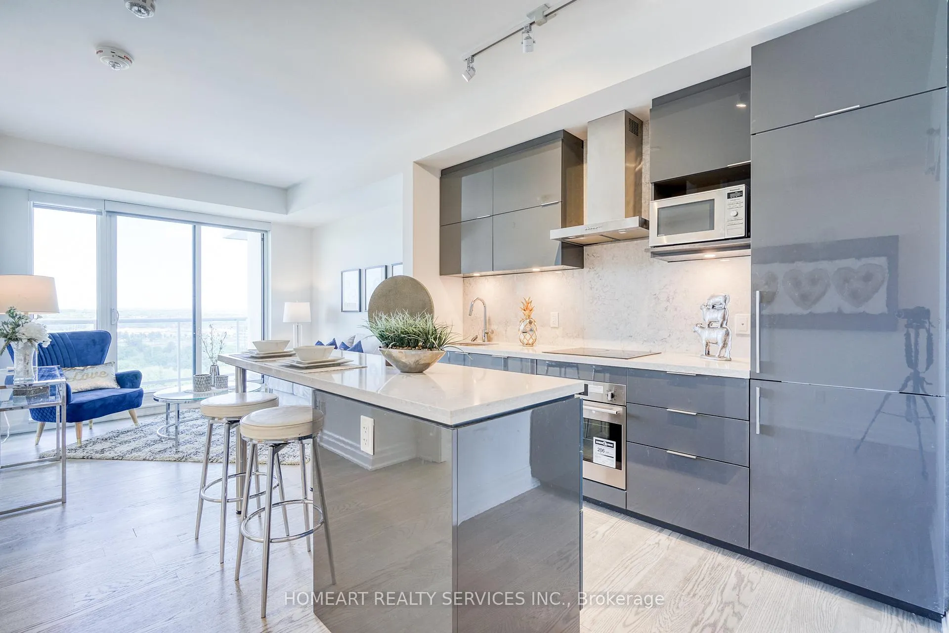 Photo 2 of Unit 1402, 10 Rouge Valley Drive W, Markham, Unionville — HOMEH