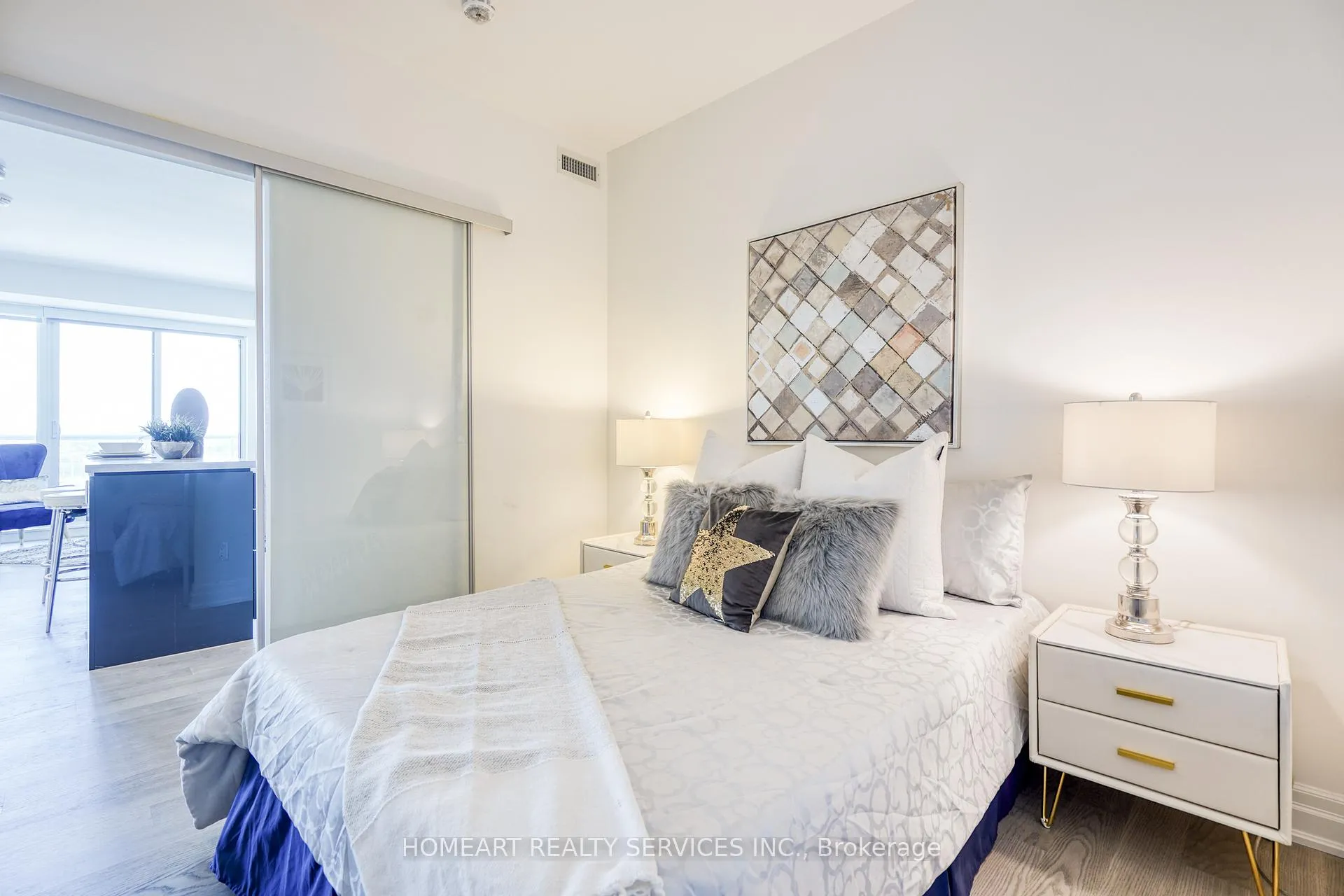 Photo 5 of Unit 1402, 10 Rouge Valley Drive W, Markham, Unionville — HOMEH