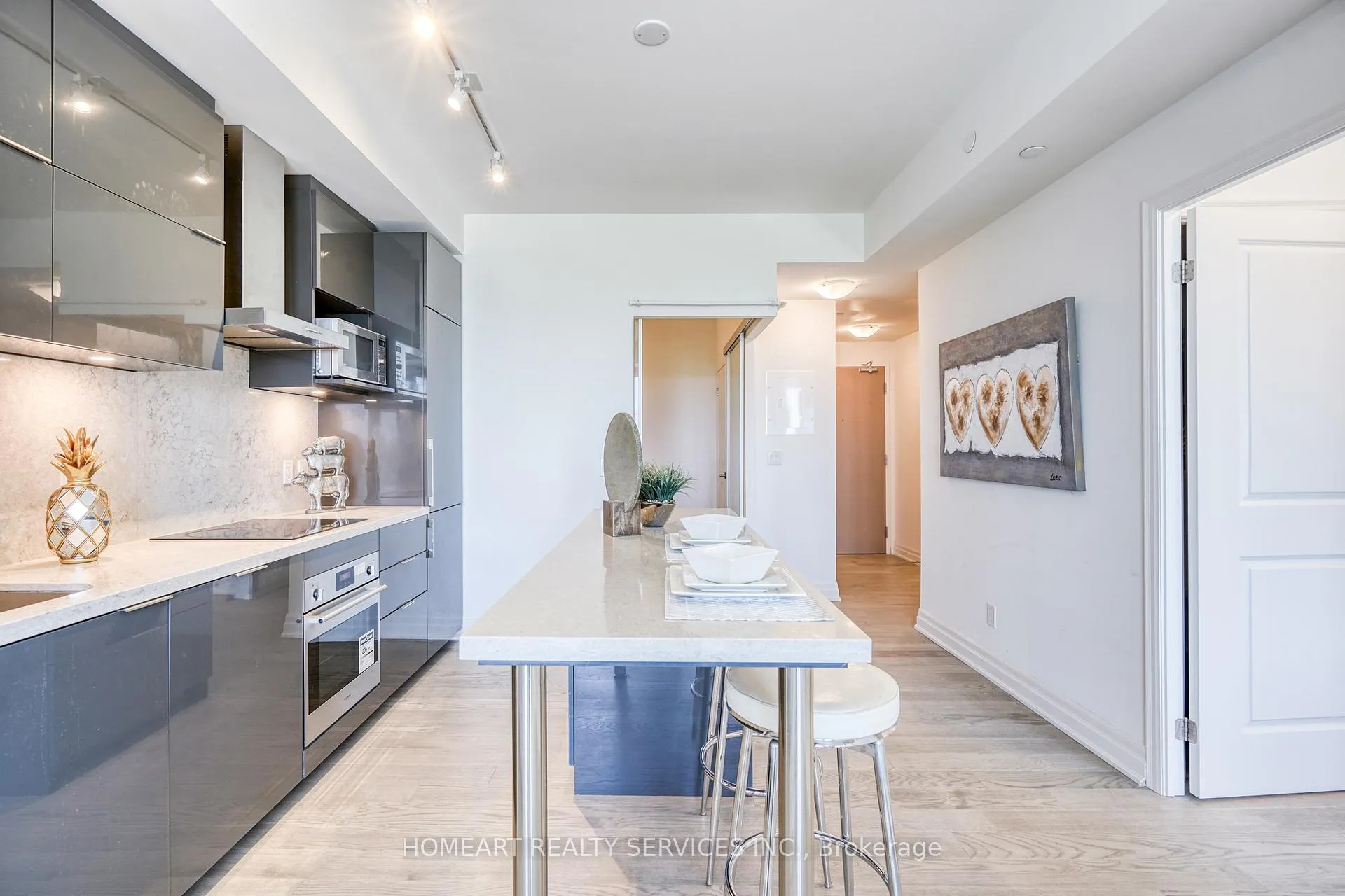 Photo 6 of Unit 1402, 10 Rouge Valley Drive W, Markham, Unionville — HOMEH