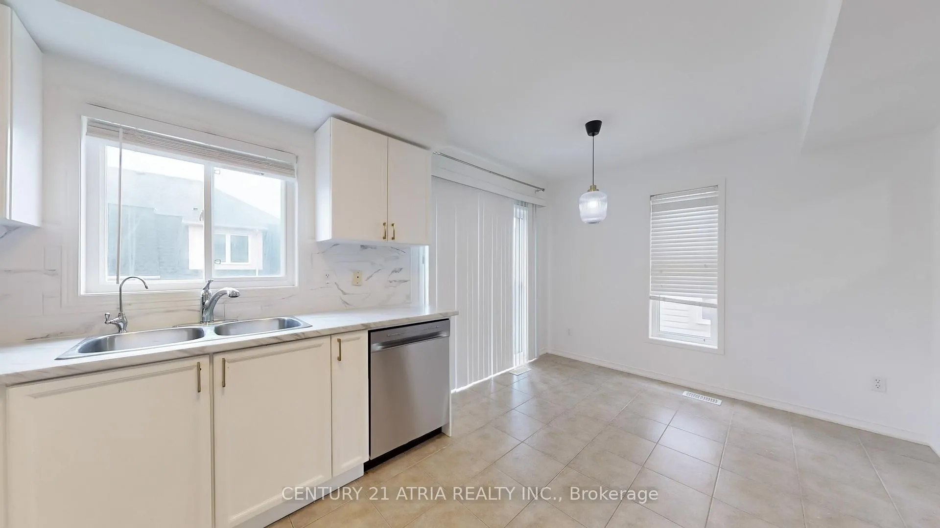 Photo 13 of Unit 63, 14 Lavan Lane, Ajax, Northwest Ajax — HOMEH
