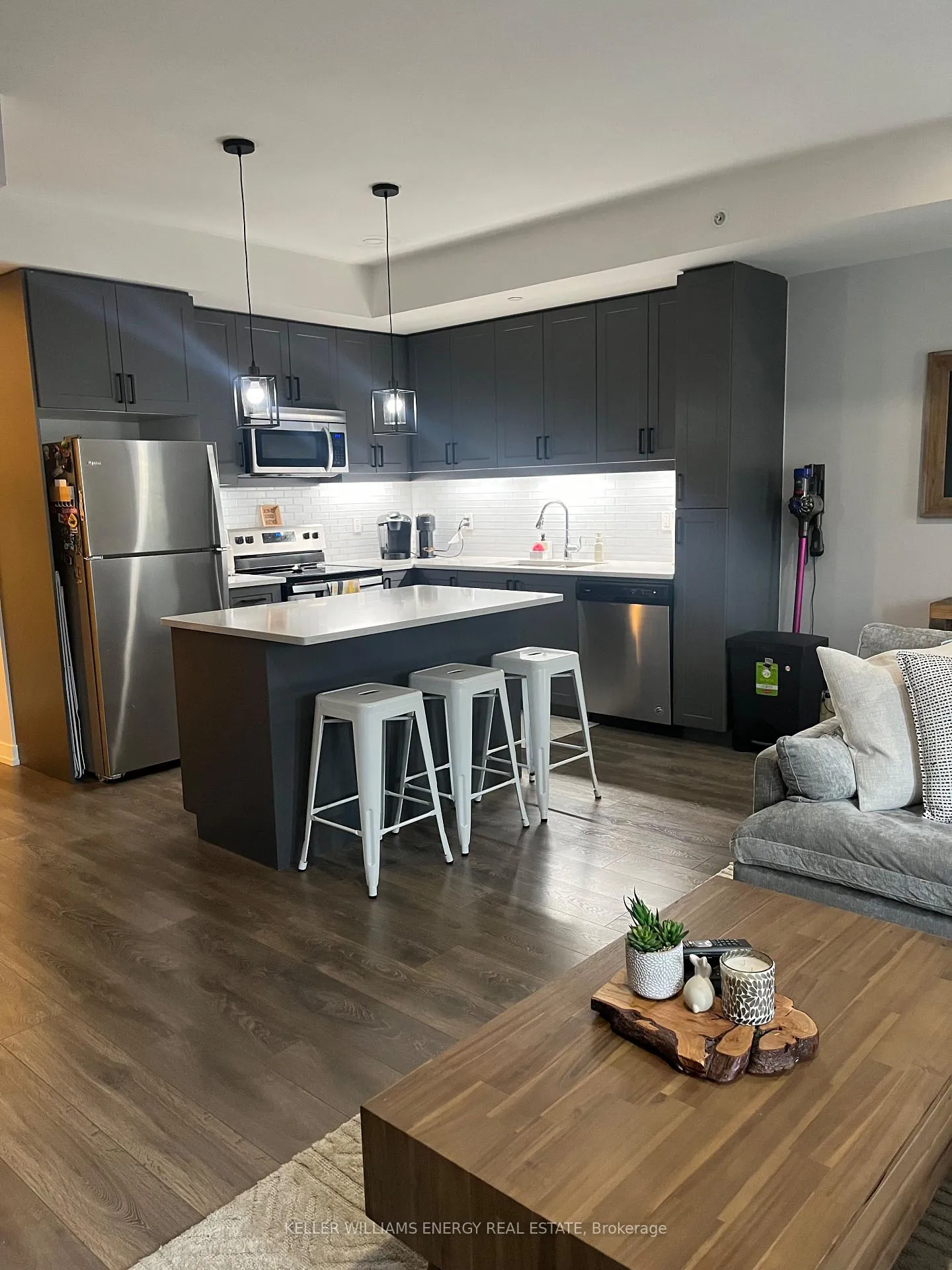 Photo 4 of Unit 533, 1555 Kingston Road, Pickering, Town Centre — HOMEH