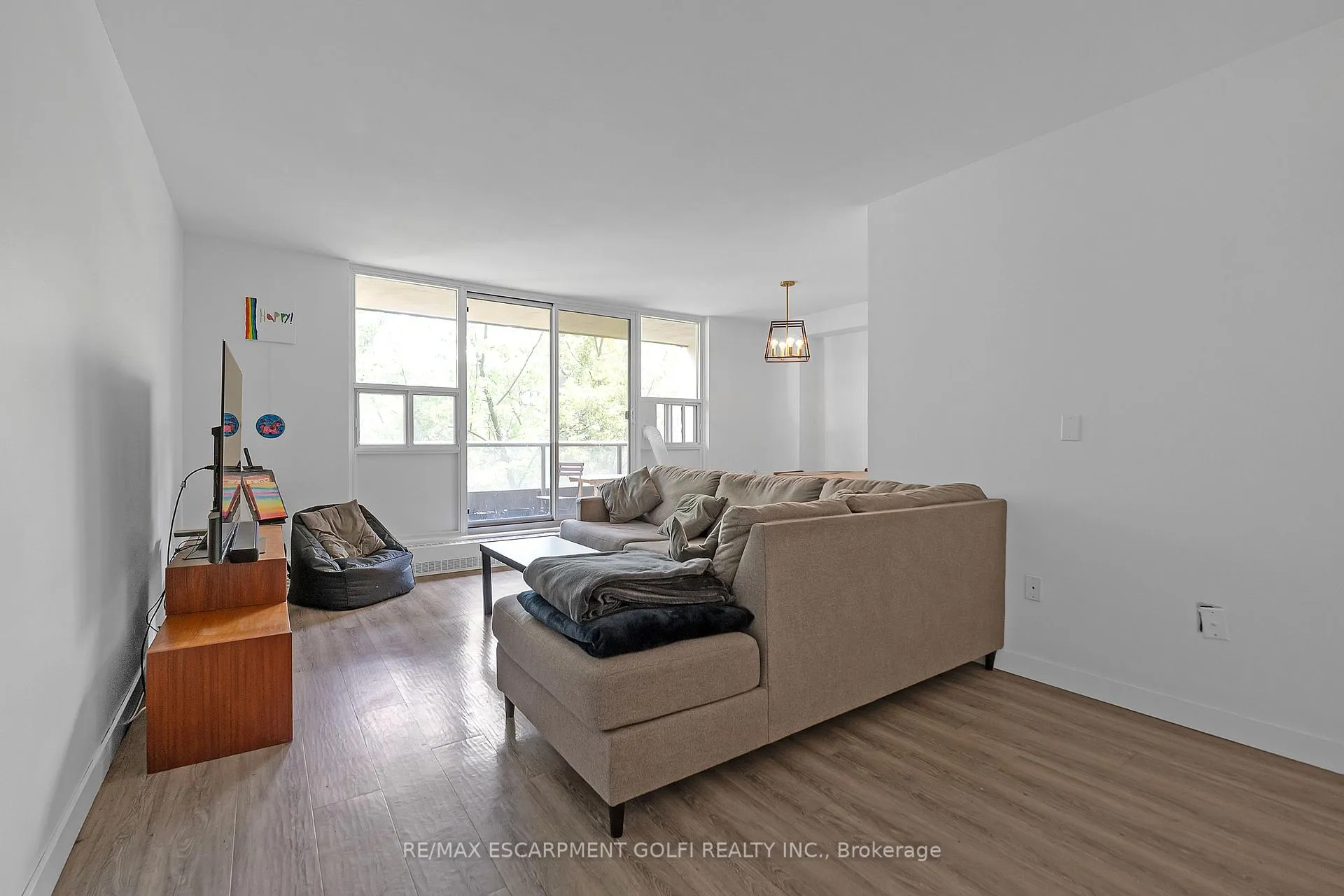 Photo 9 of Unit 401, 1964 Main Street W, Hamilton, Ainslie Wood — HOMEH