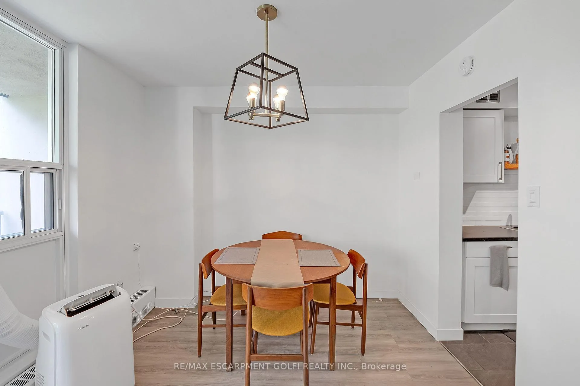 Photo 12 of Unit 401, 1964 Main Street W, Hamilton, Ainslie Wood — HOMEH
