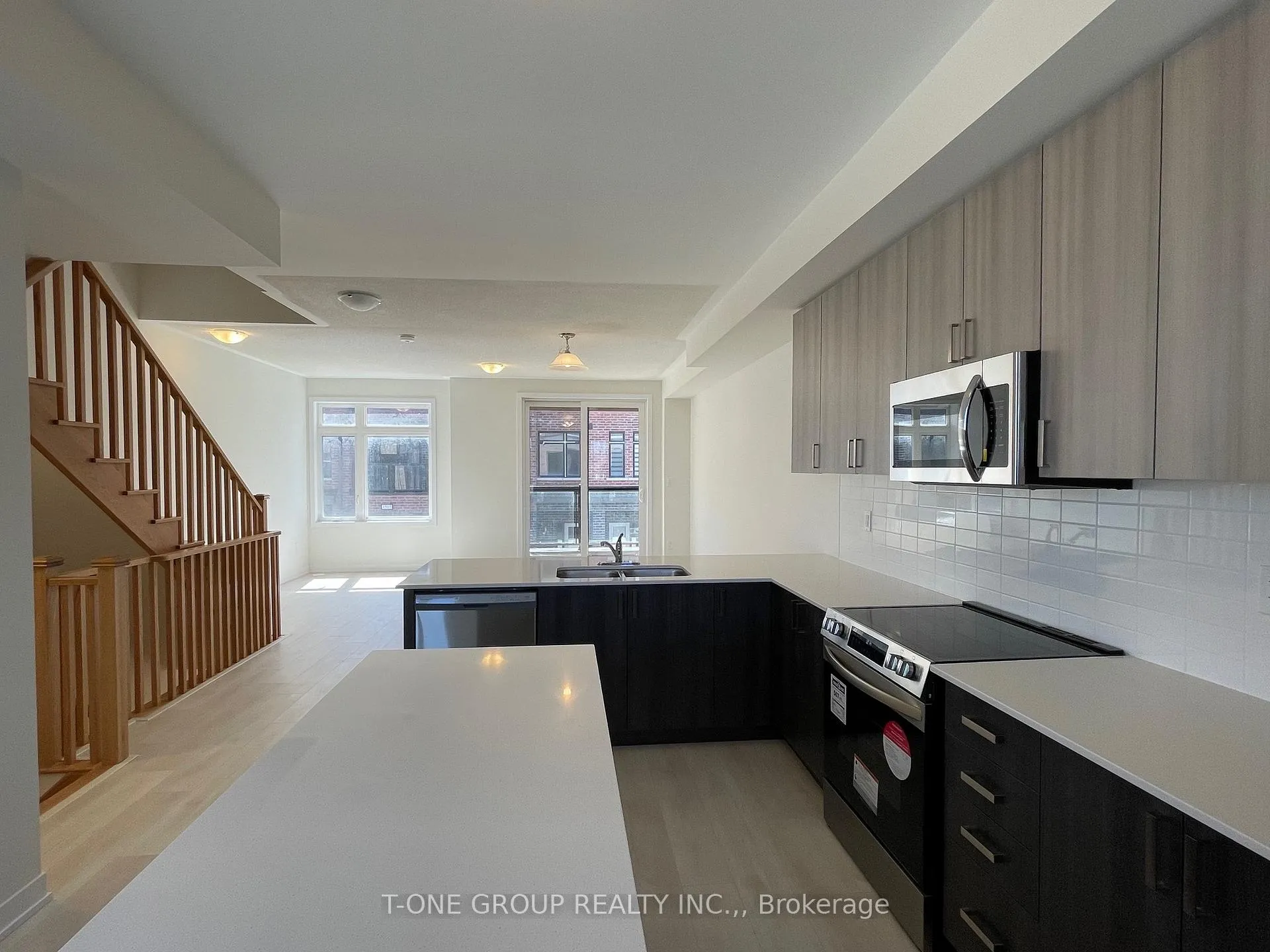 Photo 2 of Unit 1003, 1865 Pickering Parkway, Pickering, Town Centre — HOMEH