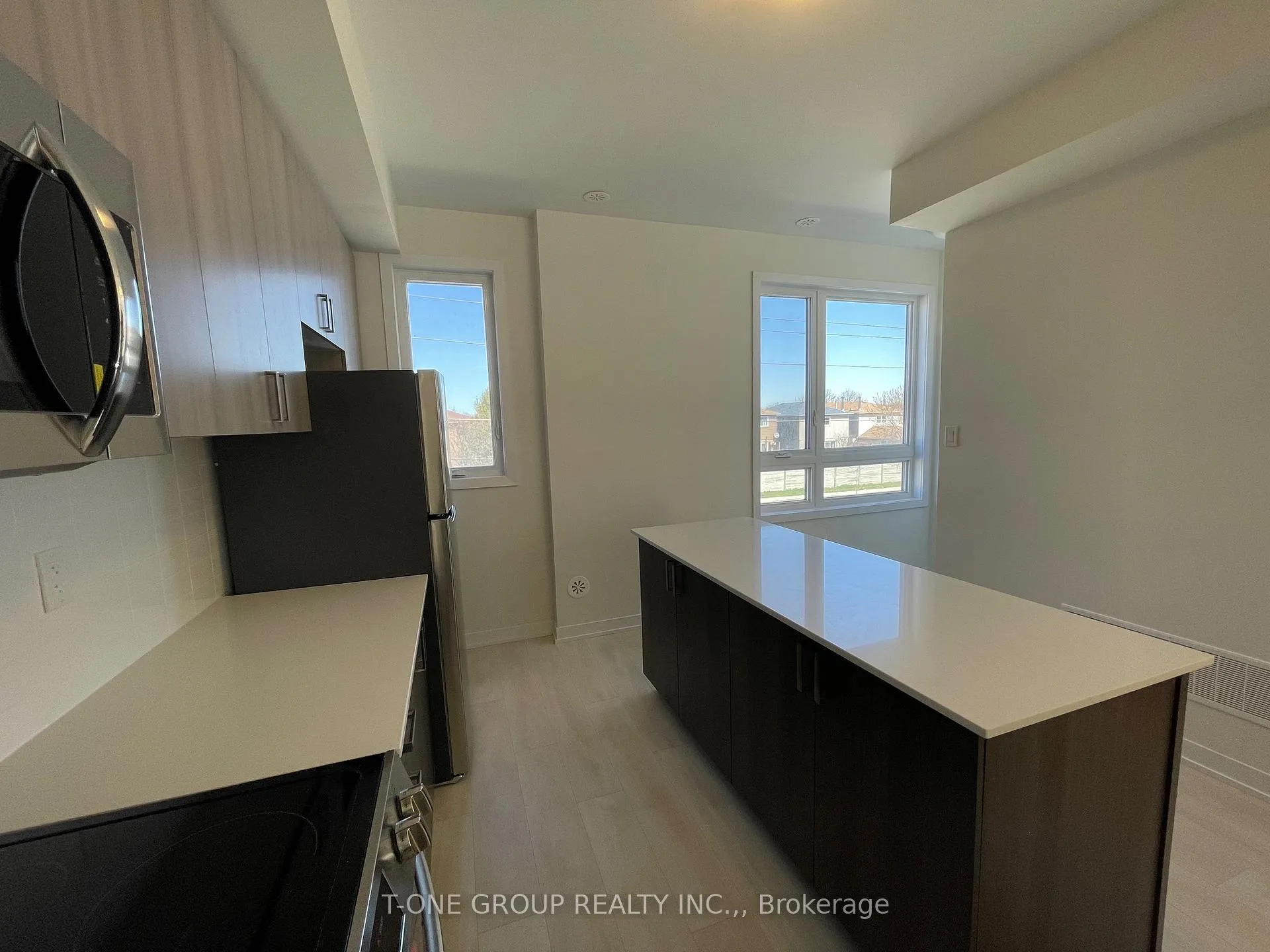 Photo 3 of Unit 1003, 1865 Pickering Parkway, Pickering, Town Centre — HOMEH