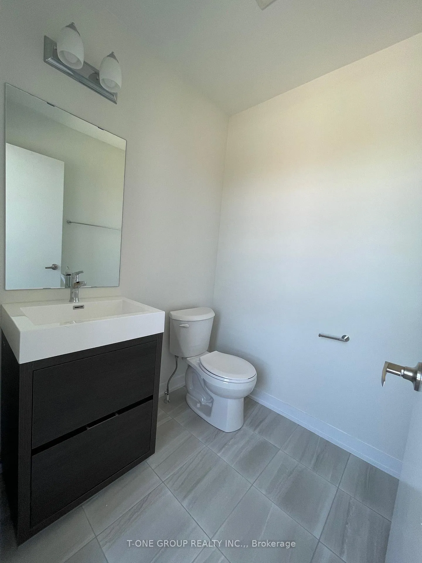 Photo 4 of Unit 1003, 1865 Pickering Parkway, Pickering, Town Centre — HOMEH