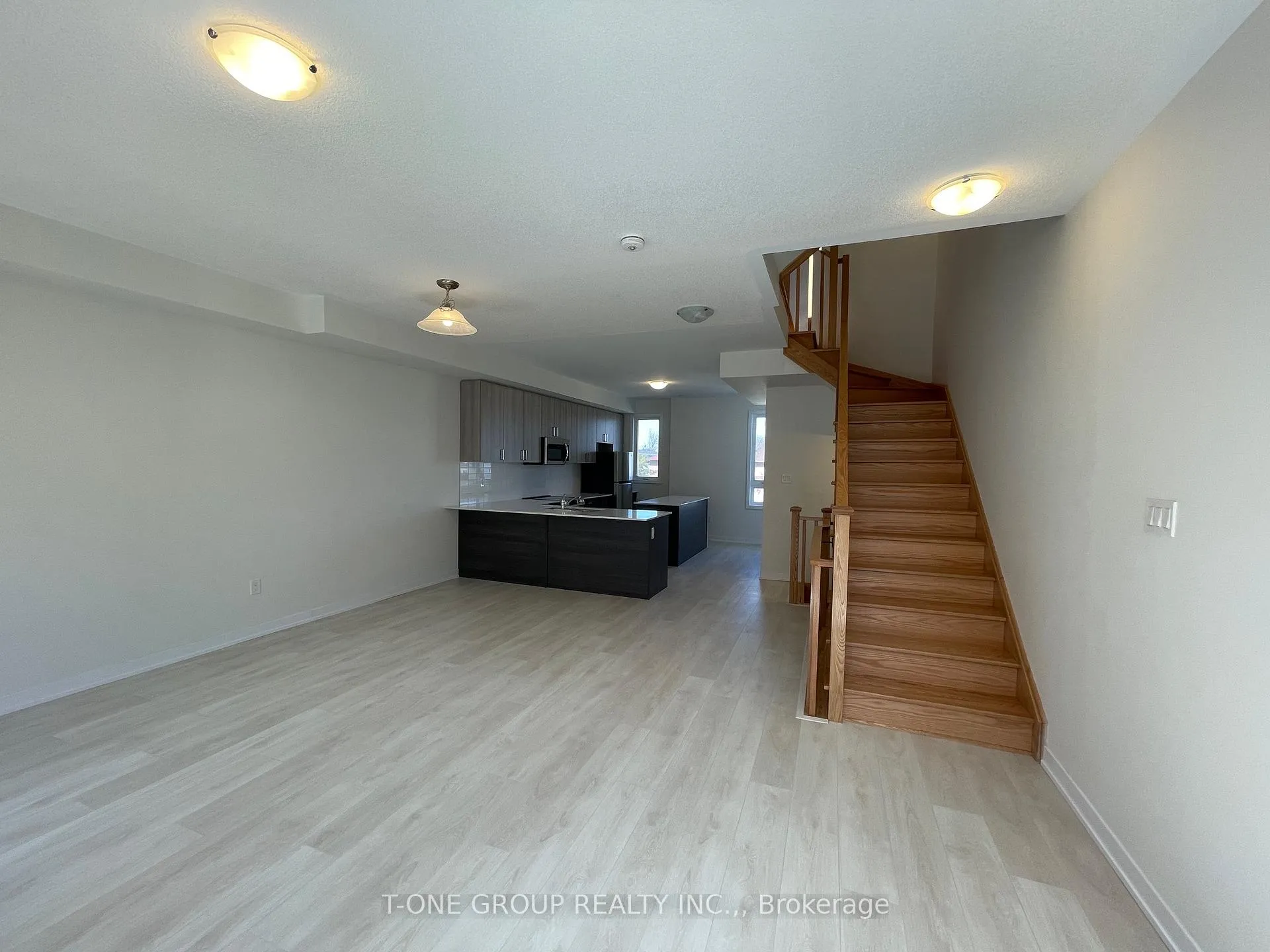 Photo 6 of Unit 1003, 1865 Pickering Parkway, Pickering, Town Centre — HOMEH