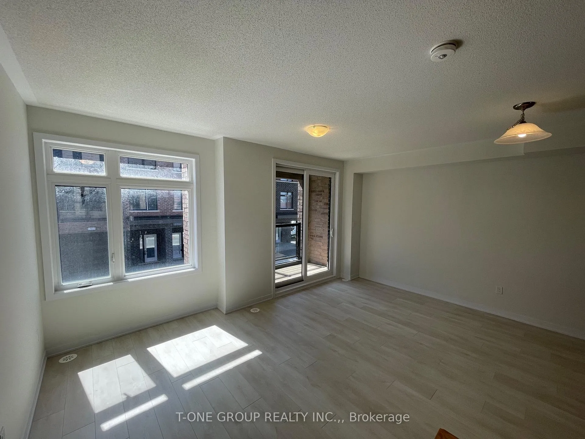 Photo 7 of Unit 1003, 1865 Pickering Parkway, Pickering, Town Centre — HOMEH