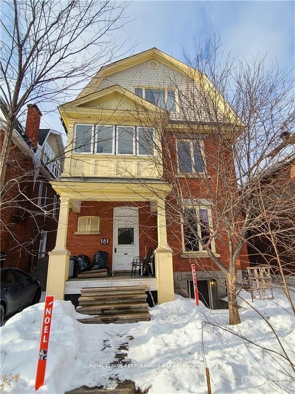 Front of Unit 3, 161 Fifth Avenue