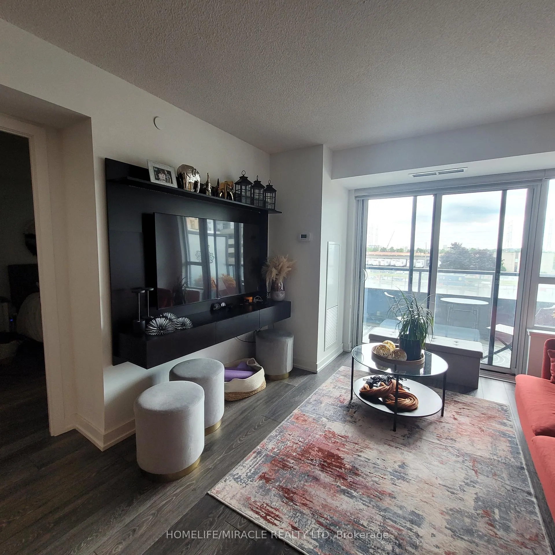 Photo 2 of Unit 302, 1455 Celebration Drive, Pickering, Bay Ridges — HOMEH