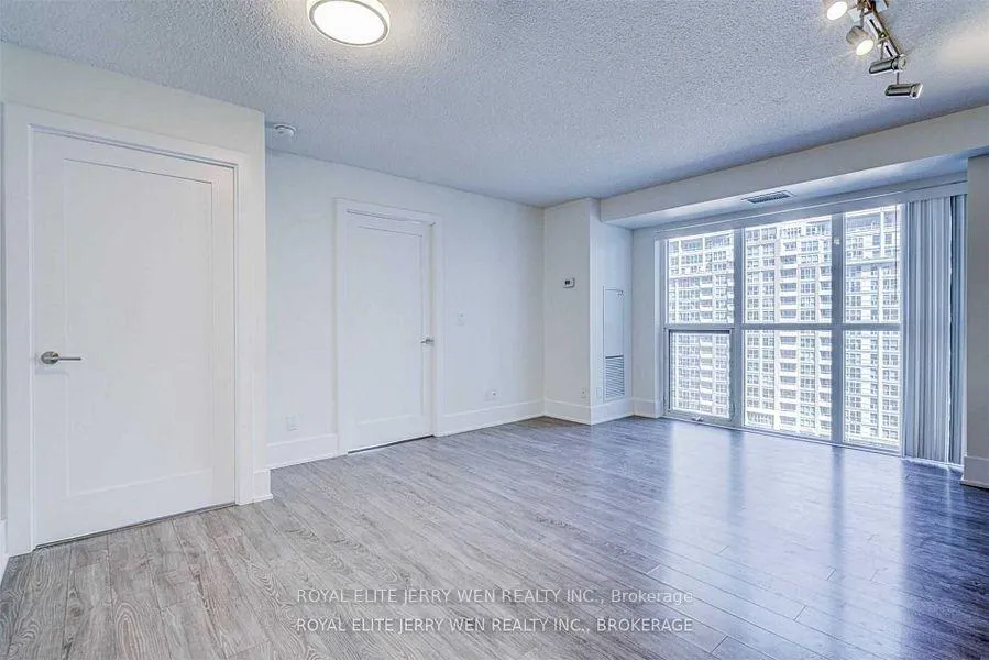 Photo 2 of Unit 1004, 300 Front Street W, Toronto, Waterfront Communities — HOMEH